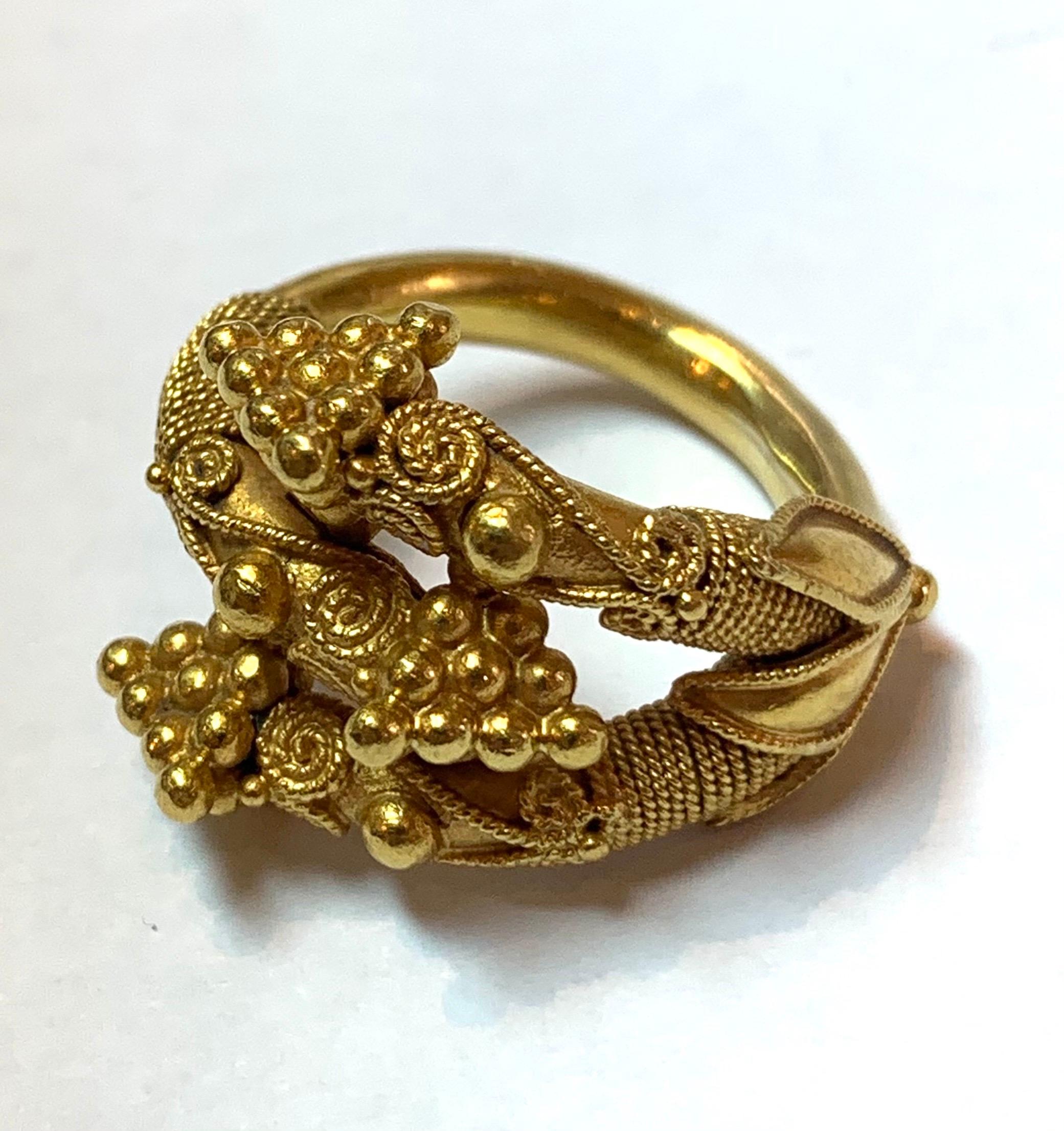 Lalaounis, 18 Carat Gold Etruscan Revival Ring, circa 1970s In Good Condition For Sale In Mayfair, GB