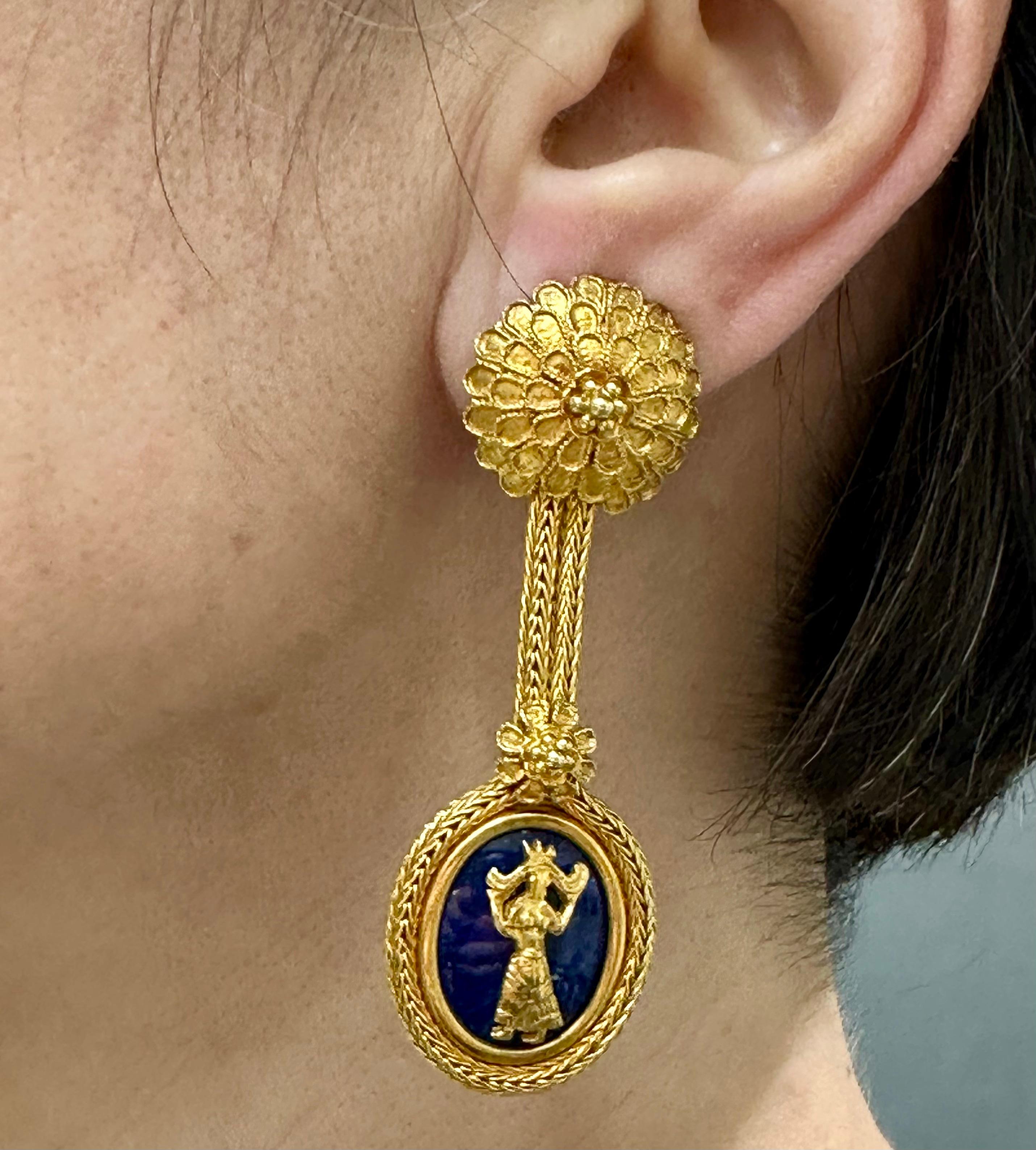 Lalaounis 18k gold and lapis lazuli antique style clip-on dangly earrings In Good Condition For Sale In London, GB