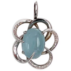 LALAoUNIS Pendentif en or blanc 18 carats, diamant et aigue-marine avec motif floral moderne