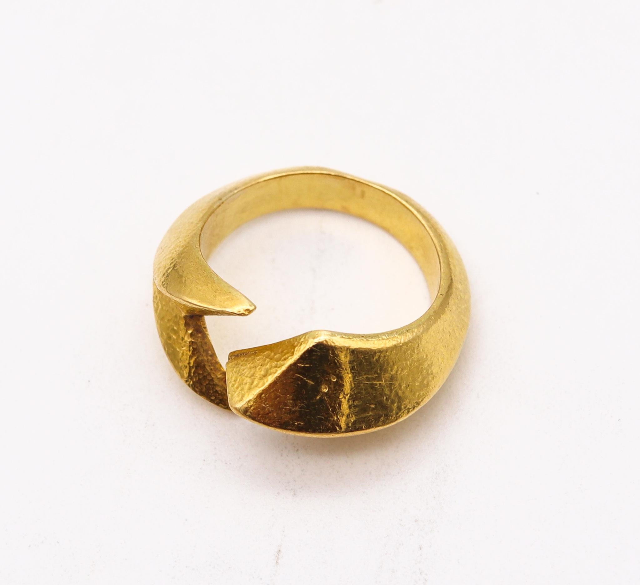 Lalaounis 1970 Geometric Open Work Paleolithic Ring in Battered 22Kt Yellow Gold In Excellent Condition In Miami, FL