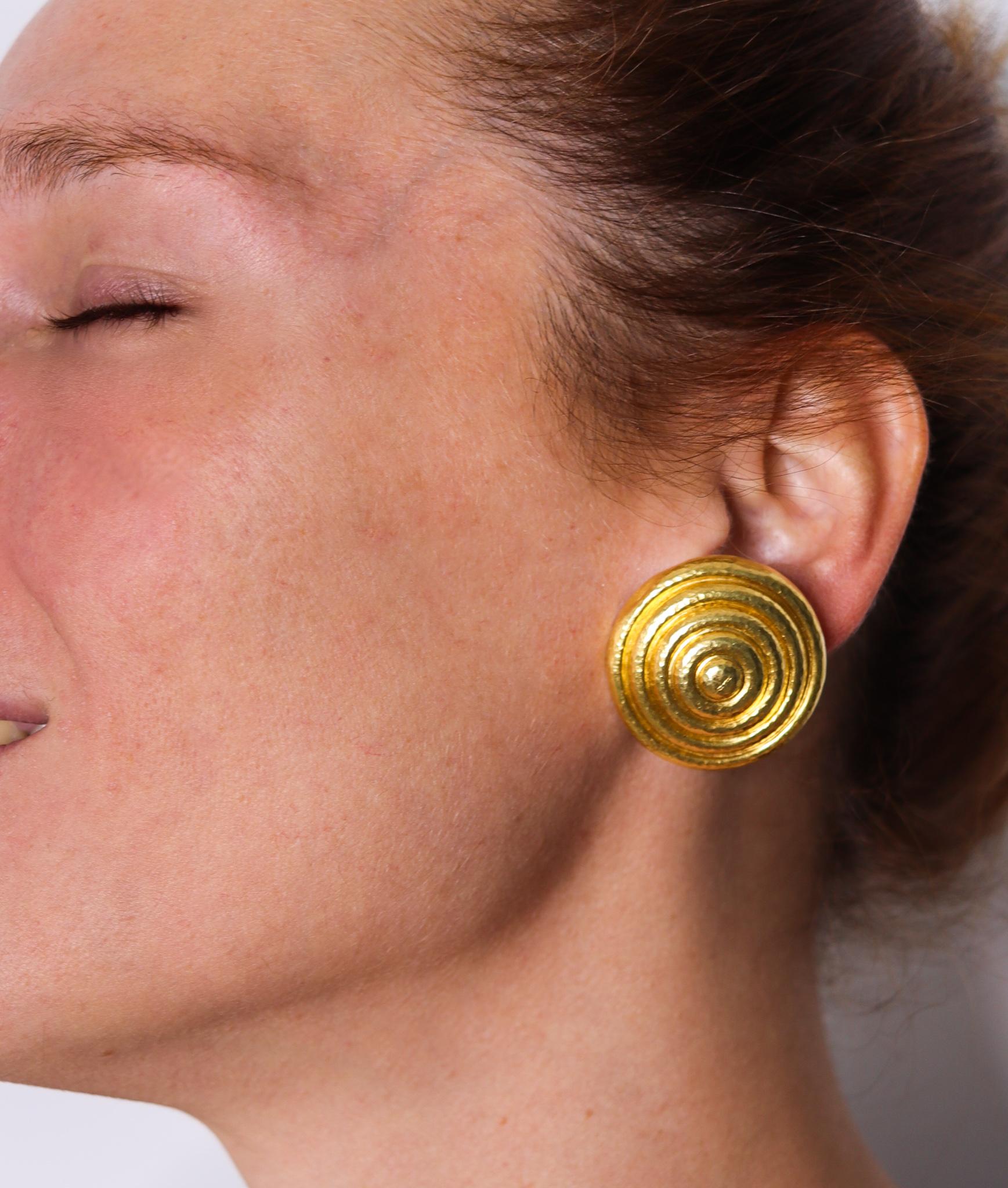 Women's Lalaounis 1970 Minoans and Mycenaeans Round Clips Earrings in 22kt and 18kt Gold