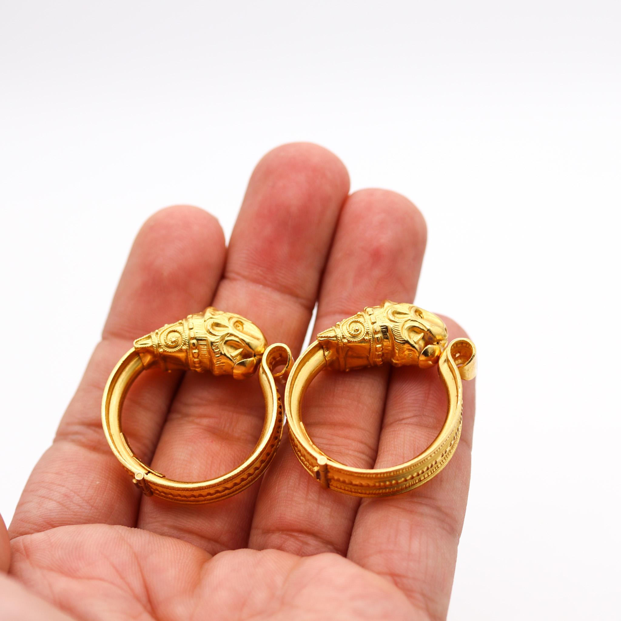 Lalaounis 1970 Paris Hellenistic Hoops Earrings In Solid 18Kt Yellow Gold For Sale 3