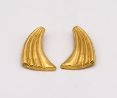 Lalaounis 1970 the Dawn of Art Clips on Earrings in Hammered 18kt Yellow Gold
