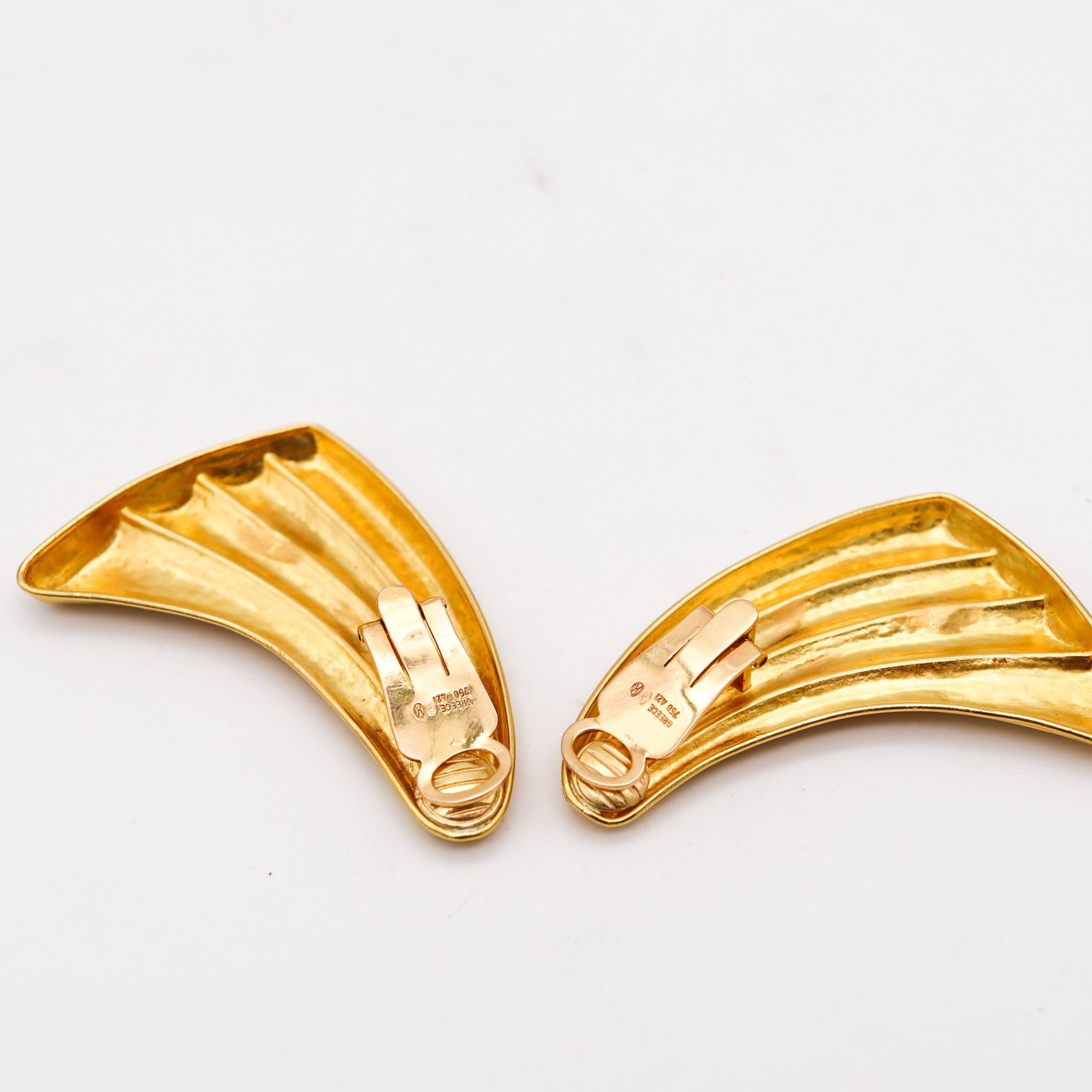 Greek Revival Lalaounis 1970 the Dawn of Art Clips on Earrings in Hammered 18kt Yellow Gold For Sale