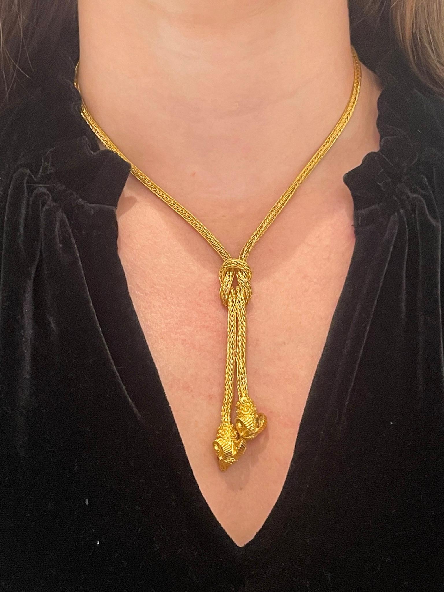 Lalaounis Halskette mit Widderkopf aus 18 Karat Gelbgold im Lariat-Stil, 1980er Jahre im Angebot 2