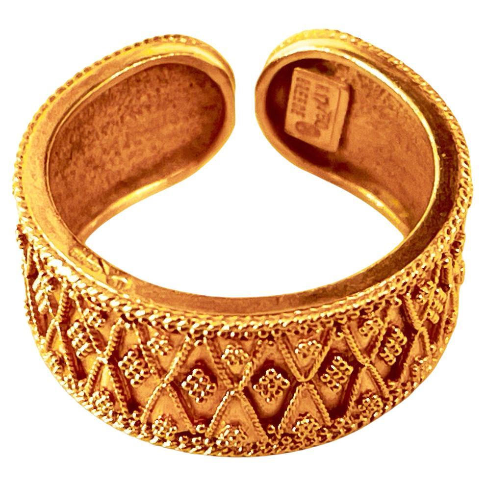 LALAOUNIS Bague à anneau ouvert en or 22 carats avec granulation de style hellénistique  en vente