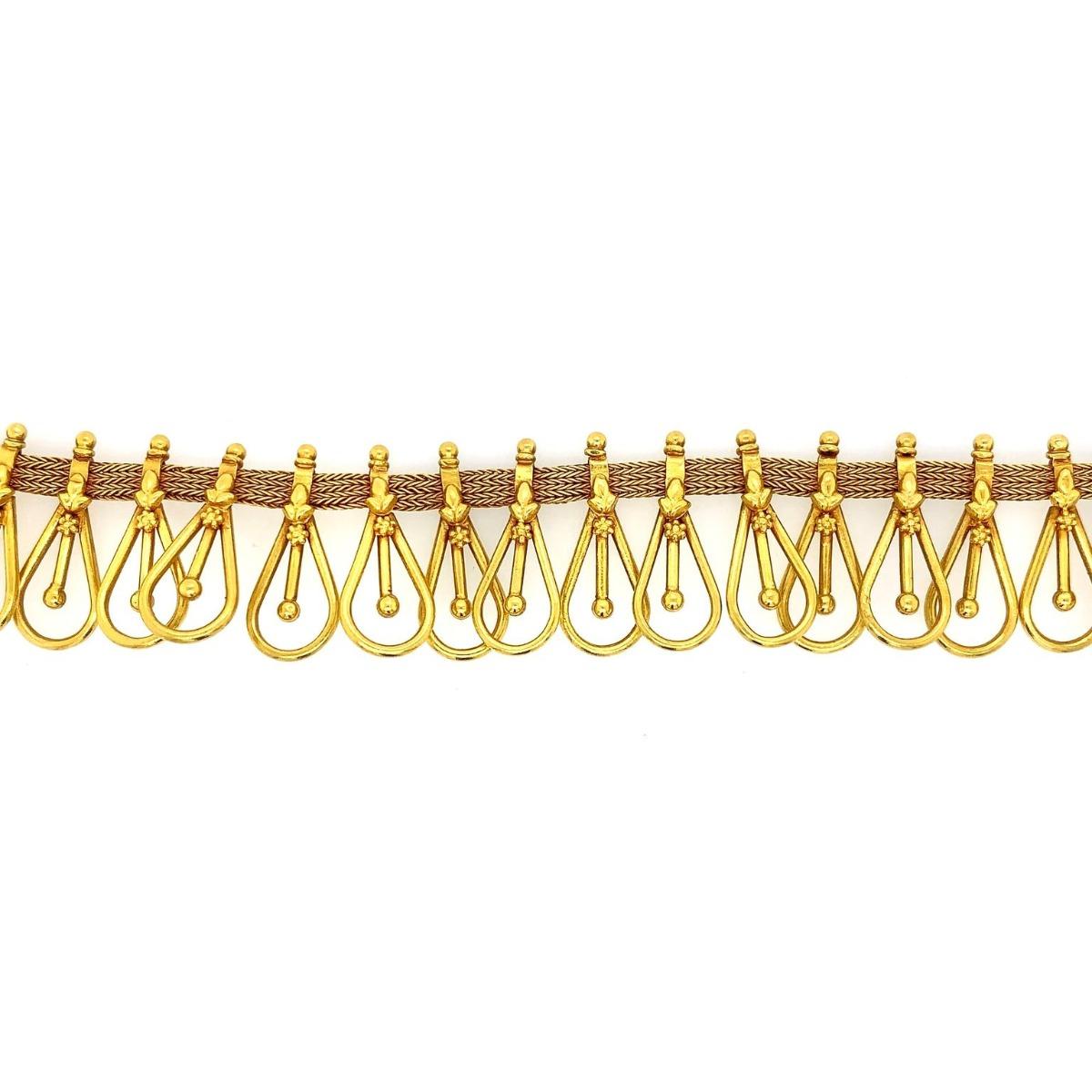 Designer: Lalaounis
Metal: 22k Yellow Gold
Condition: Excellent
Year Of Manufacture: Circa 1980s
Length: 14.82 inches
Total Item Weight: 48.4 g
