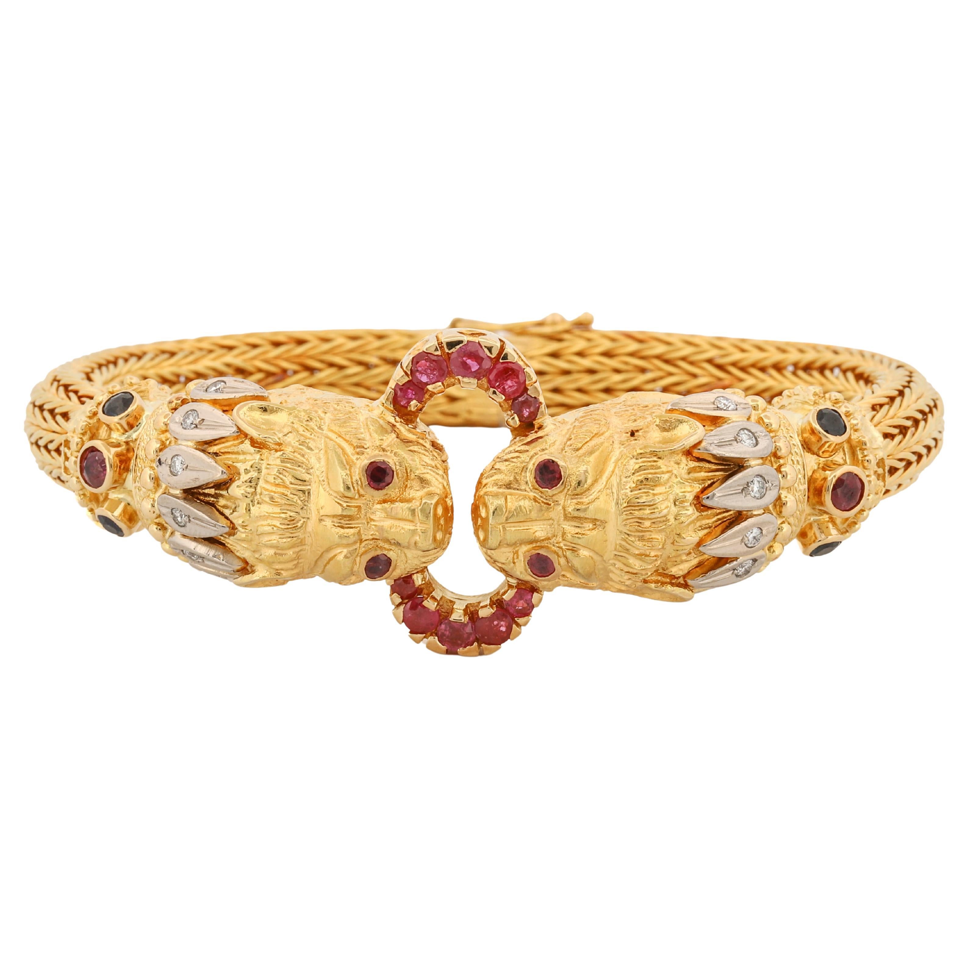 Lalaounis Double Lion Head Bracelet in 18k Yellow Gold For Sale
