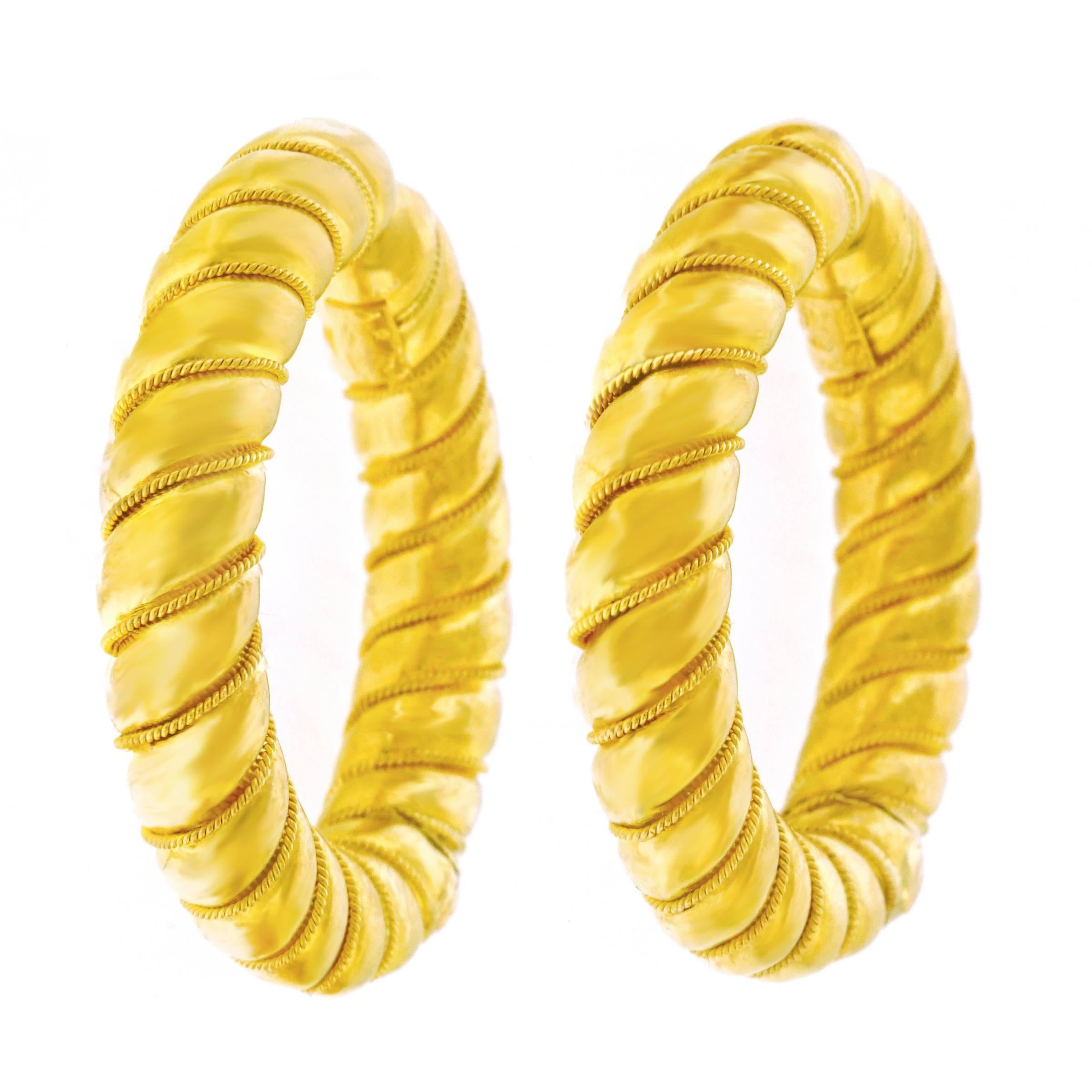 Lalaounis Gold Hoops In Good Condition In Litchfield, CT