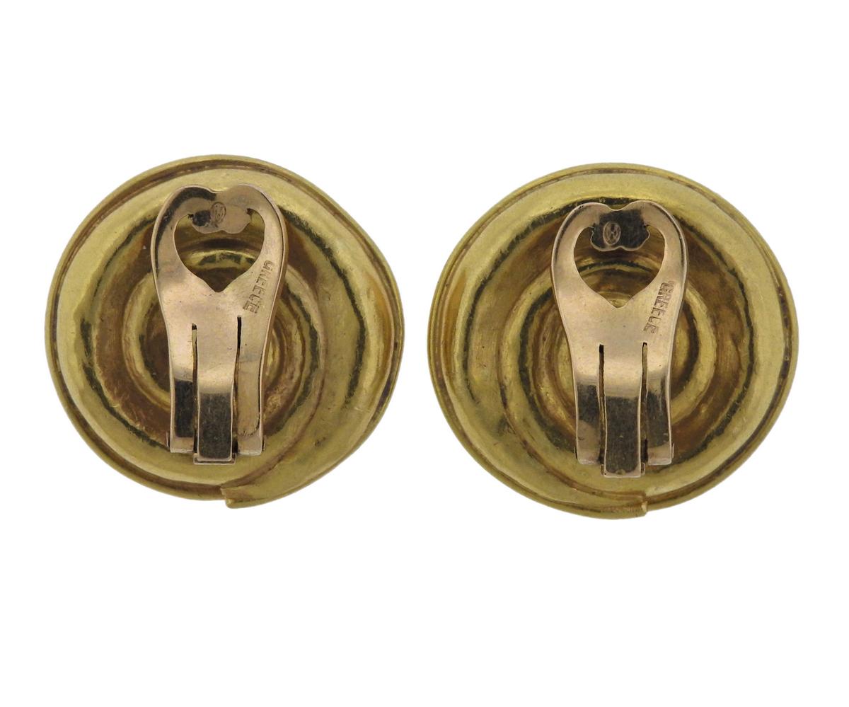 18k and 22k yellow gold swirl earrings, crafted by Greek designer Ilias Lalaounis. Earrings are 23mm in diameter and weigh 16 grams. Marked Lalaounis mark, Greece, 750, k22.