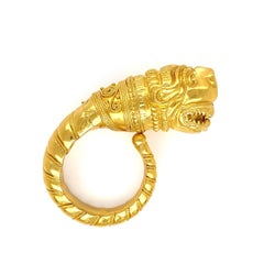 Lalaounis Bague en or ornée d'un dragon emblématique Estate Fine Jewelry