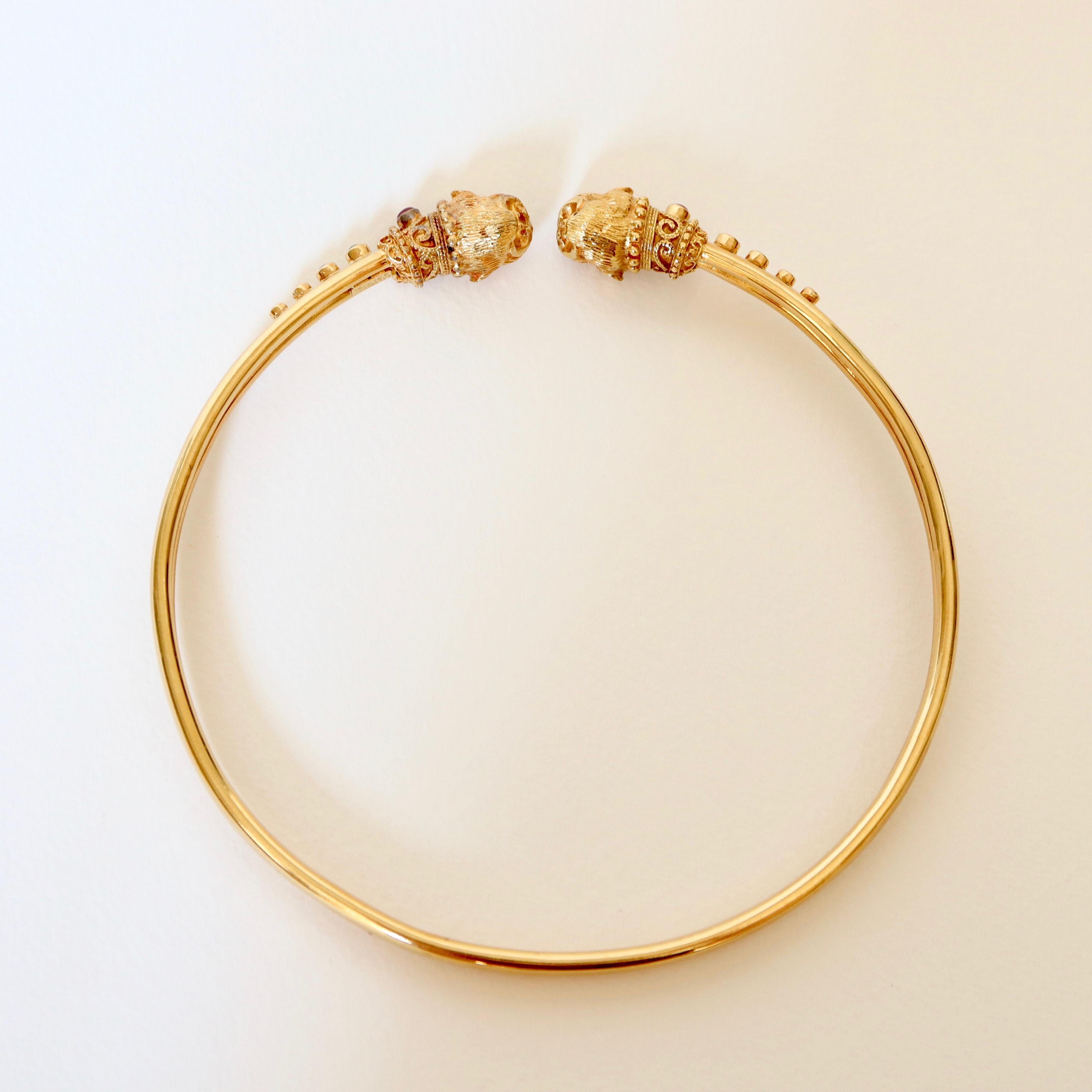 Collana Lalaounis in oro giallo 18 Kt con zaffiri e rubini e teste di leone in vendita 9
