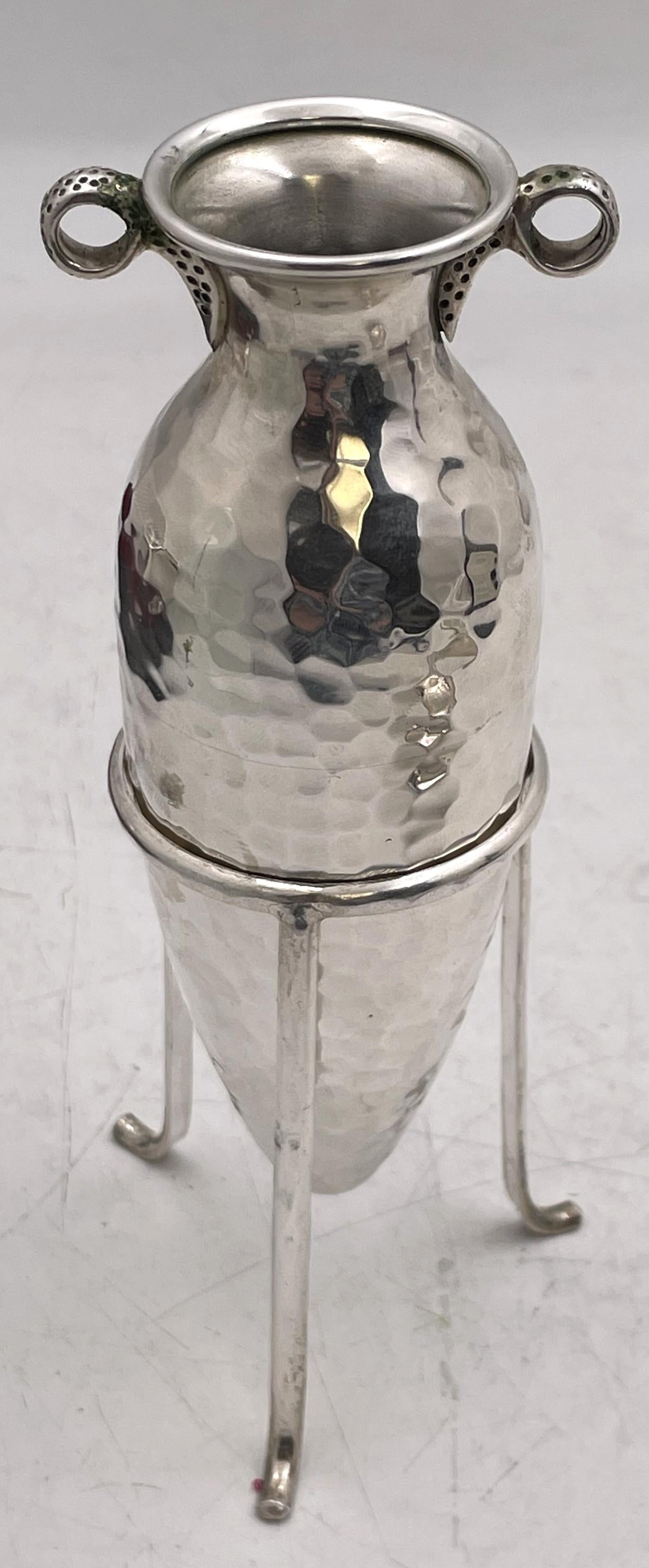 XX secolo Vasi e ciotole ad anfora in stile classico greco Lalaounis in argento sterling in vendita