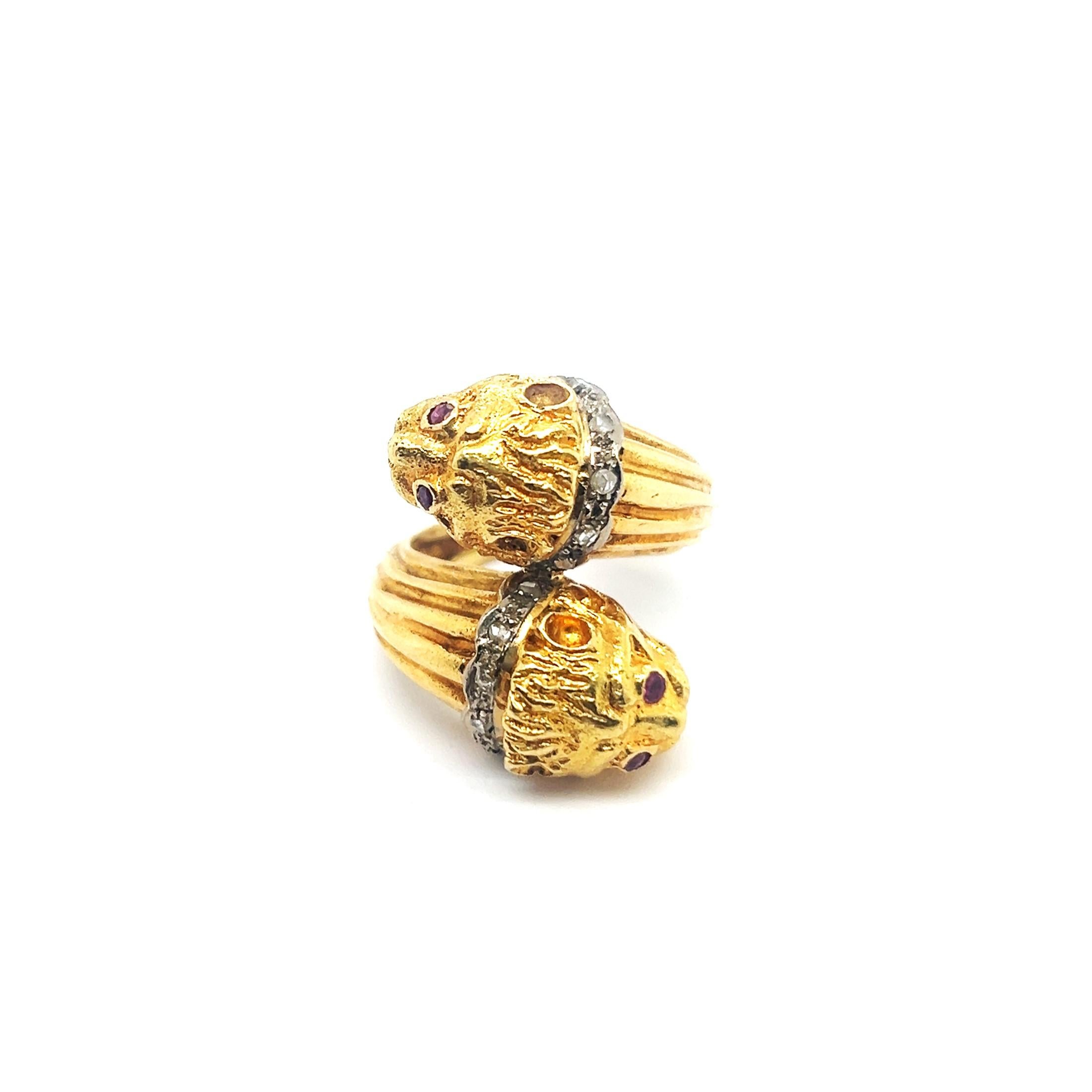Brilliant Cut Lalaounis Two-Headed Lion Ring with Rubies & Diamonds 18 Karat Yellow Gold For Sale