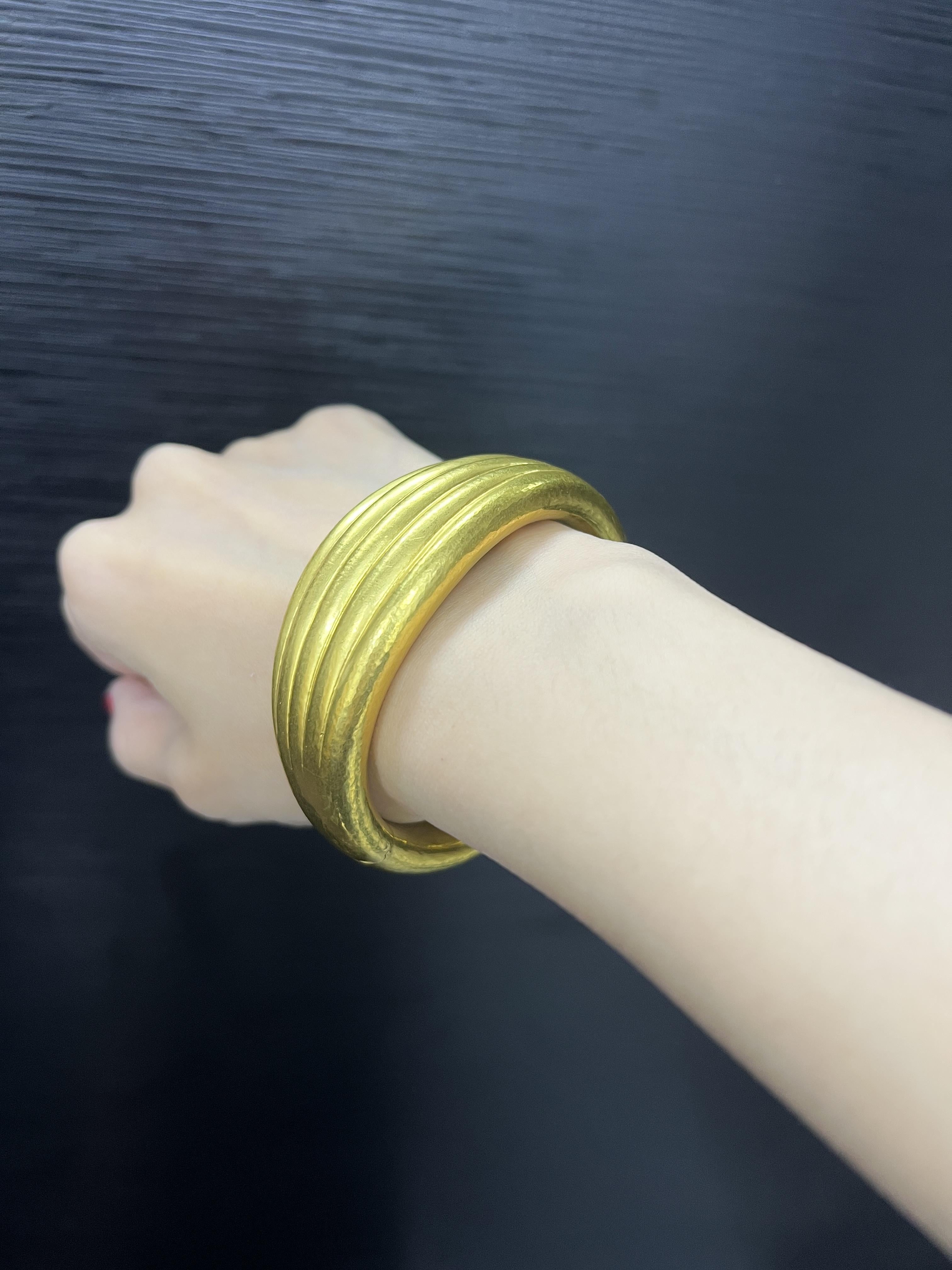 Bracelet manchette Vintage Lalaounis en or jaune 18k en vente 1