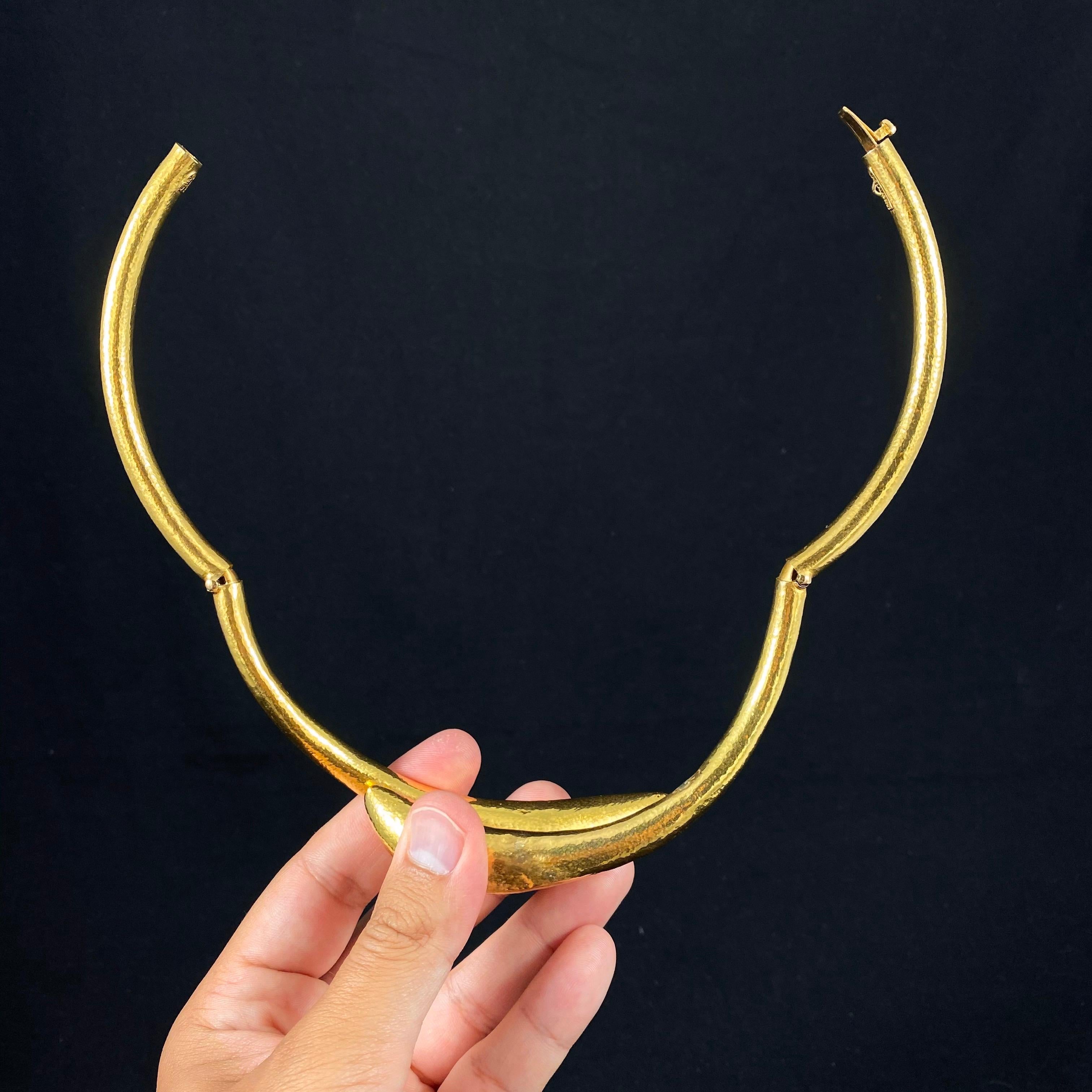 Lalaounis Vintage Hammered Yellow Gold Torque Serpents Choker Necklace, 1980s 6