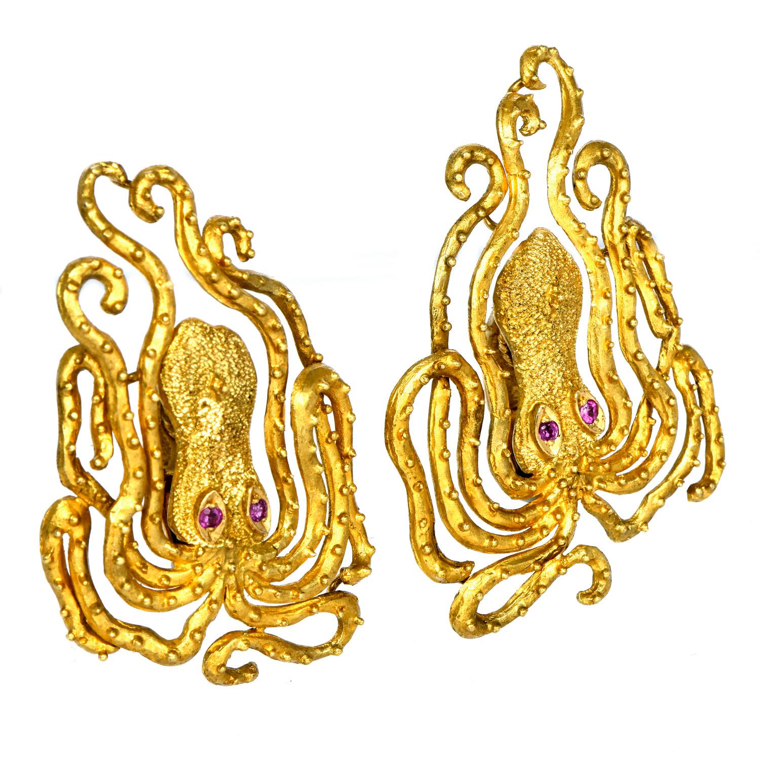 Lalaounis Vintage Ruby 18K Yellow Gold Octopus Clip on Earrings In Excellent Condition In Miami, FL