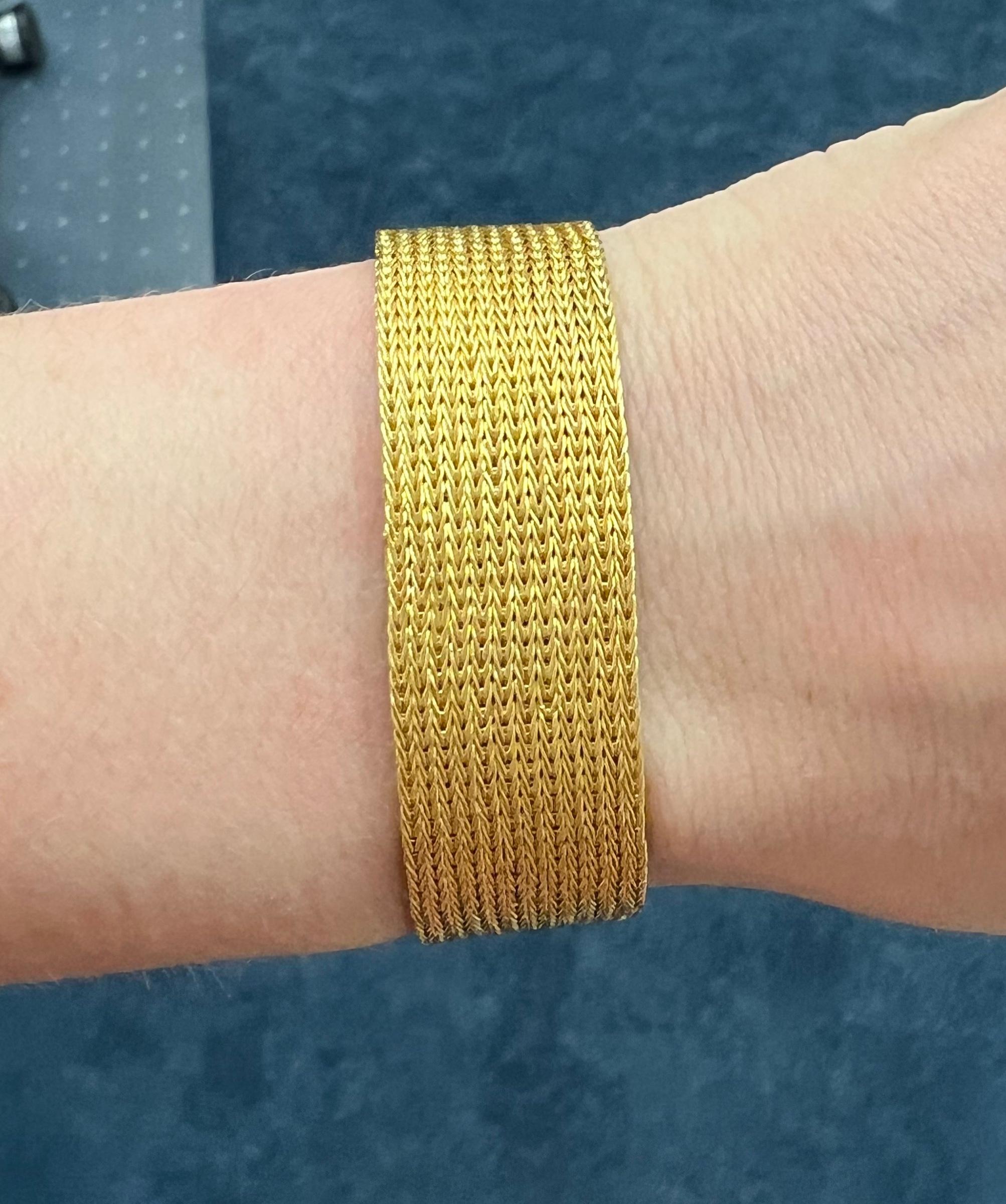 LALAoUNIS Gewebtes Vintage-Armband aus Gelbgold 5