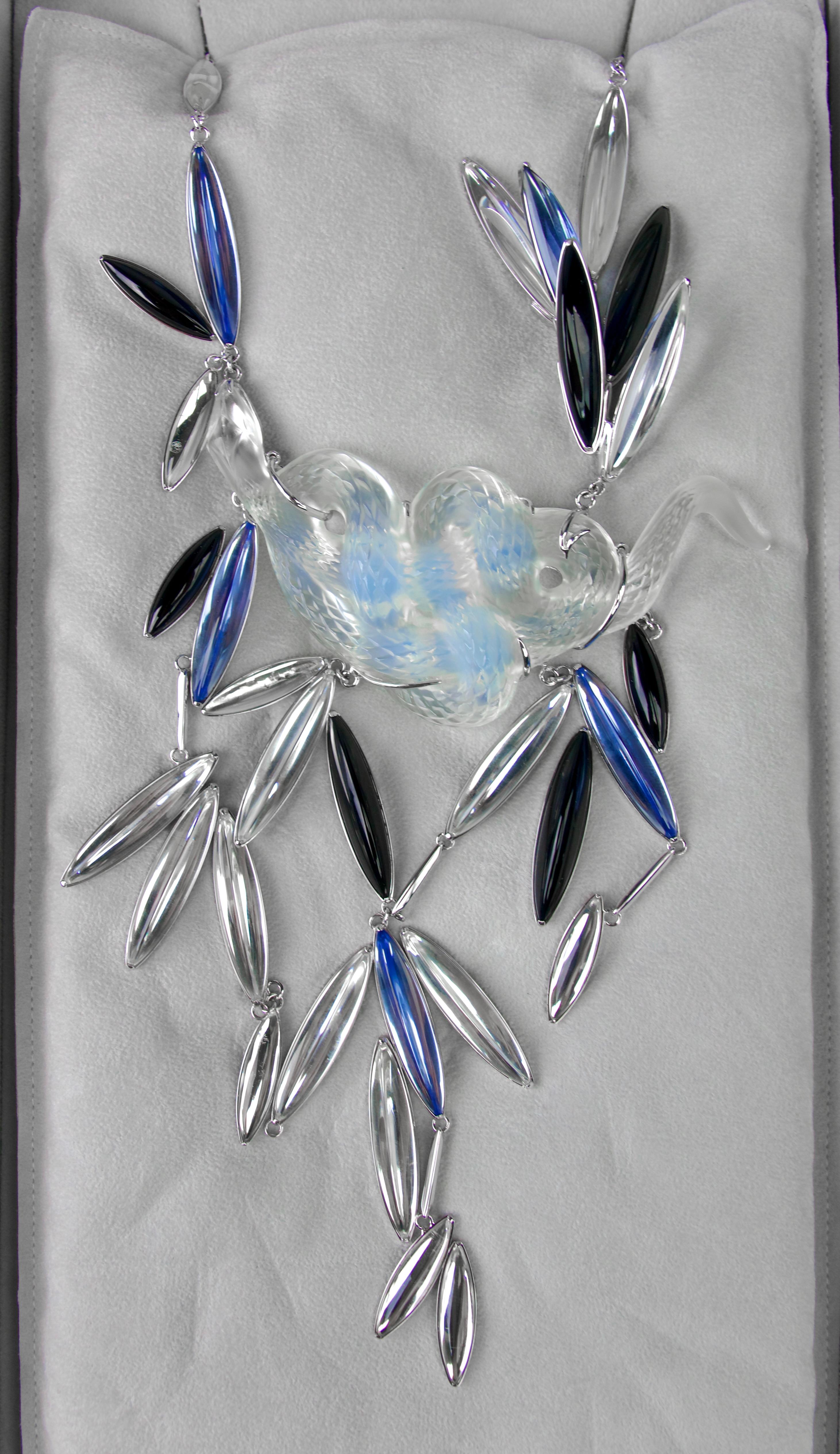 Donna Lalique, Collana a bavaglino in argento 925 