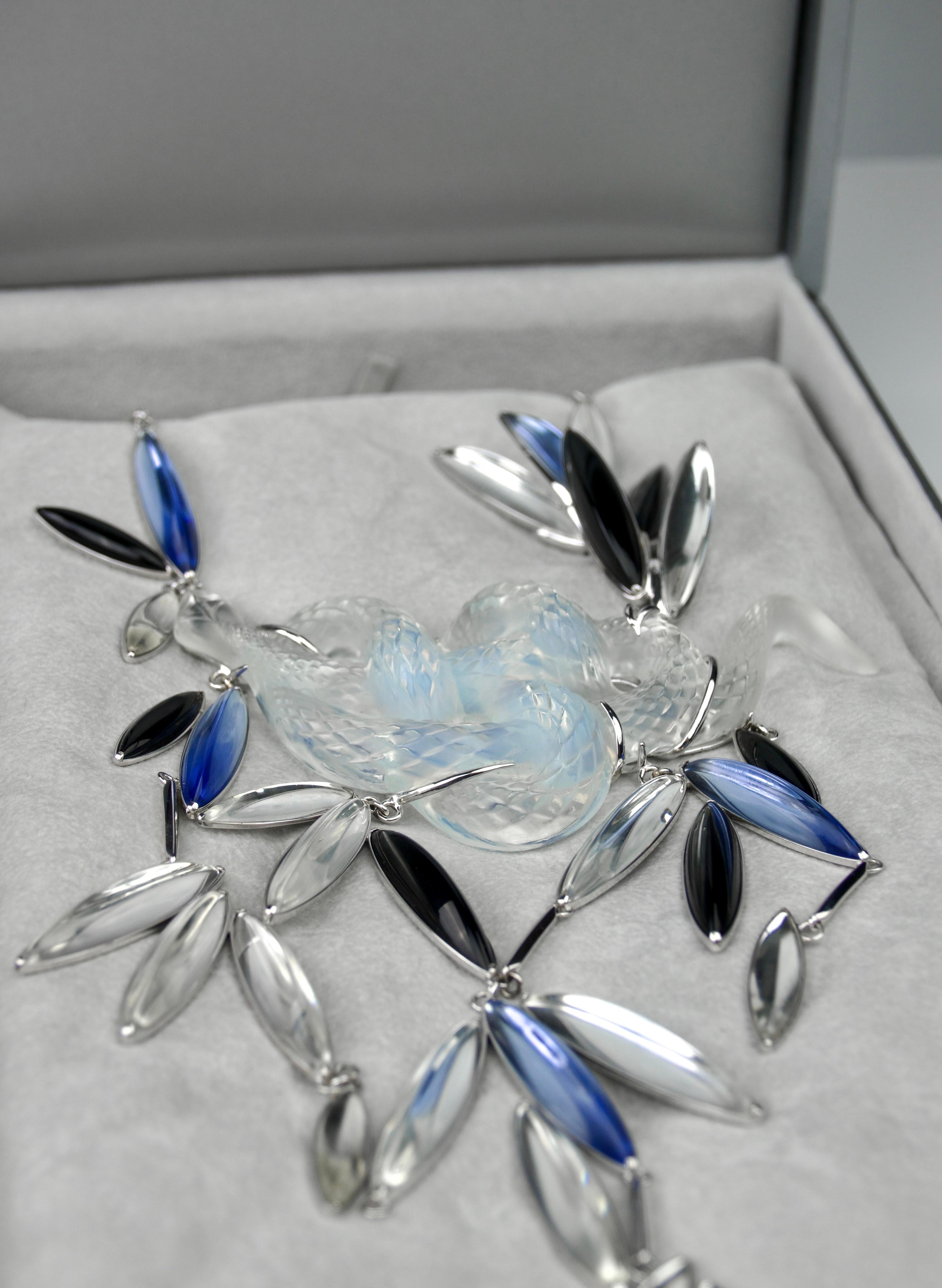 Lalique, Collana a bavaglino in argento 925 