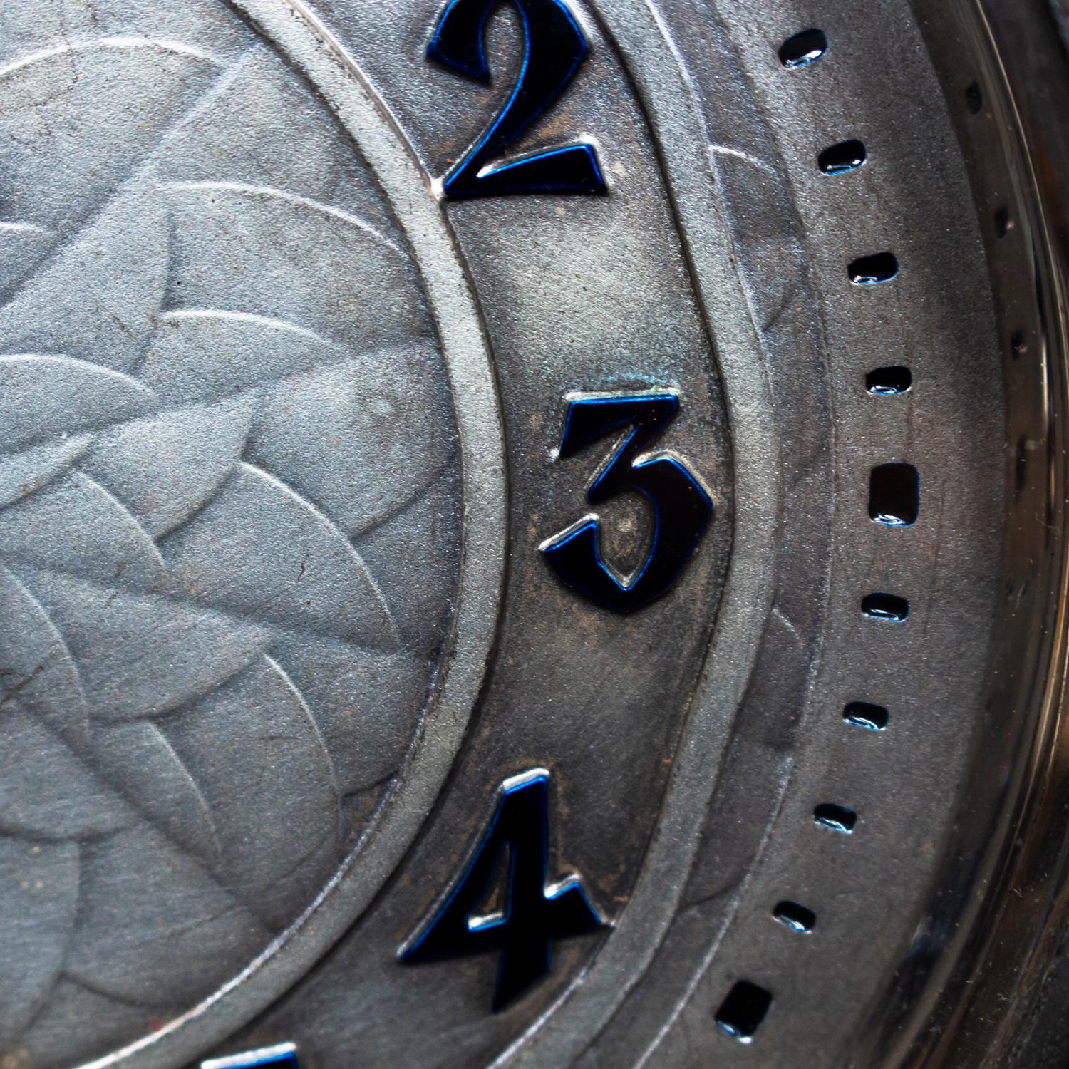 Lalique Art Deco Deux Coqs Clock 1
