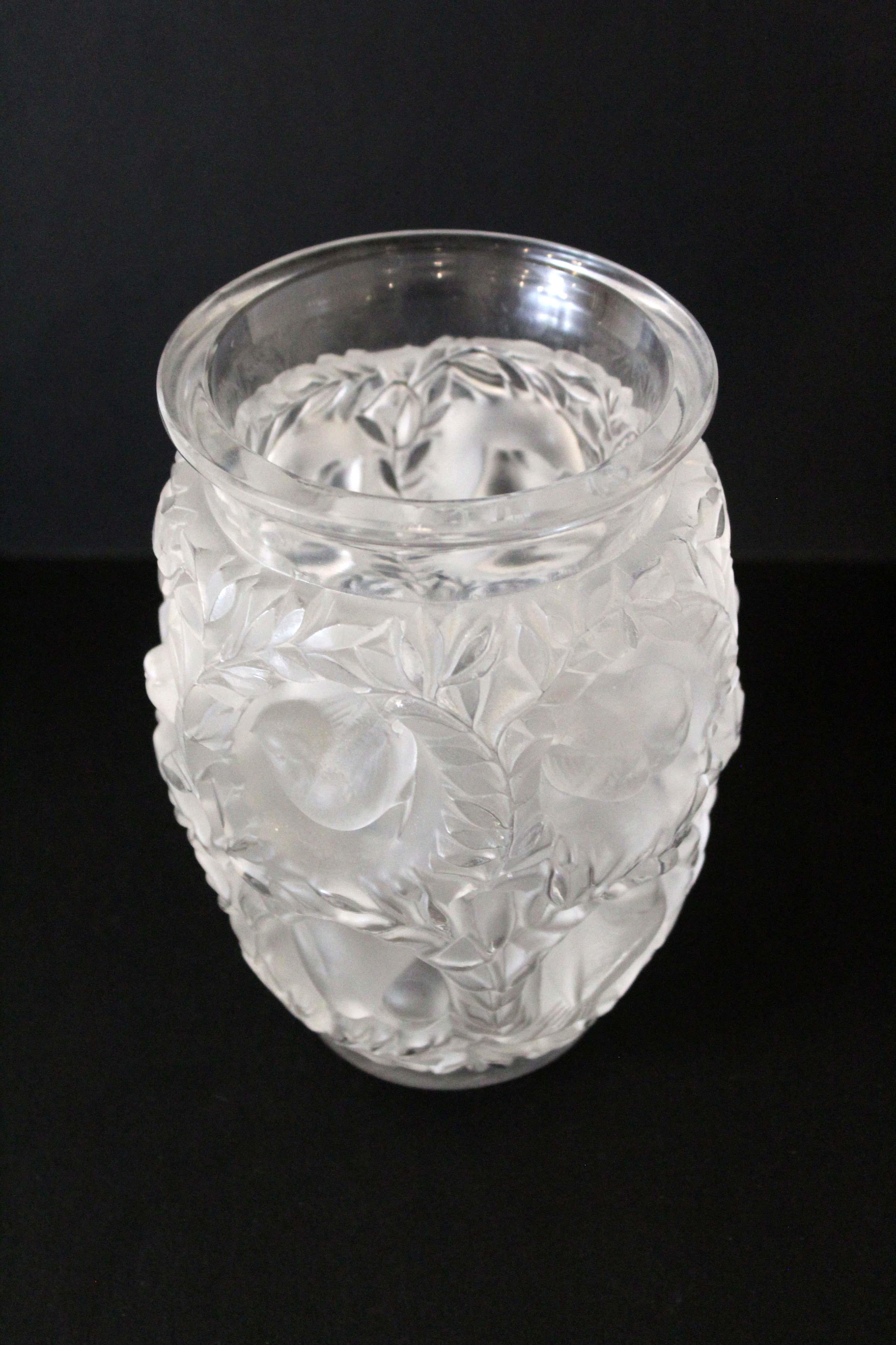 lalique vase birds