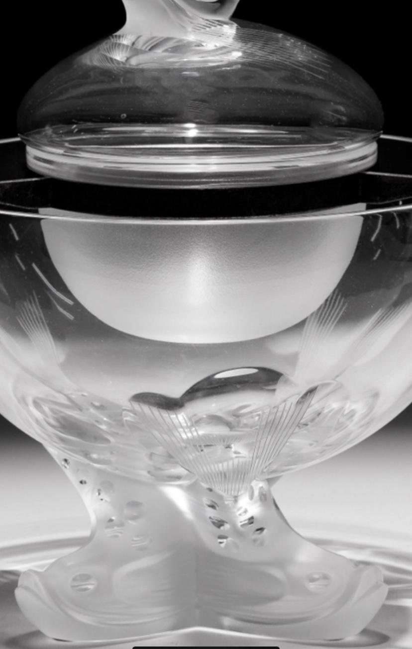 A classic and elegant piece from the world re known firm of Lalique. Featuring its signature pattern 