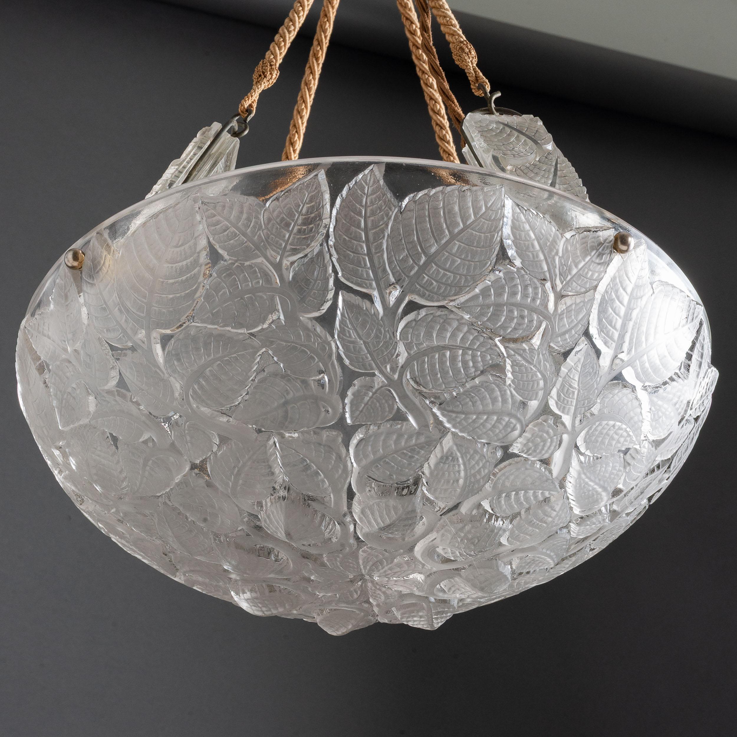Plafoniera 'Charmes' di Lalique in vendita 5