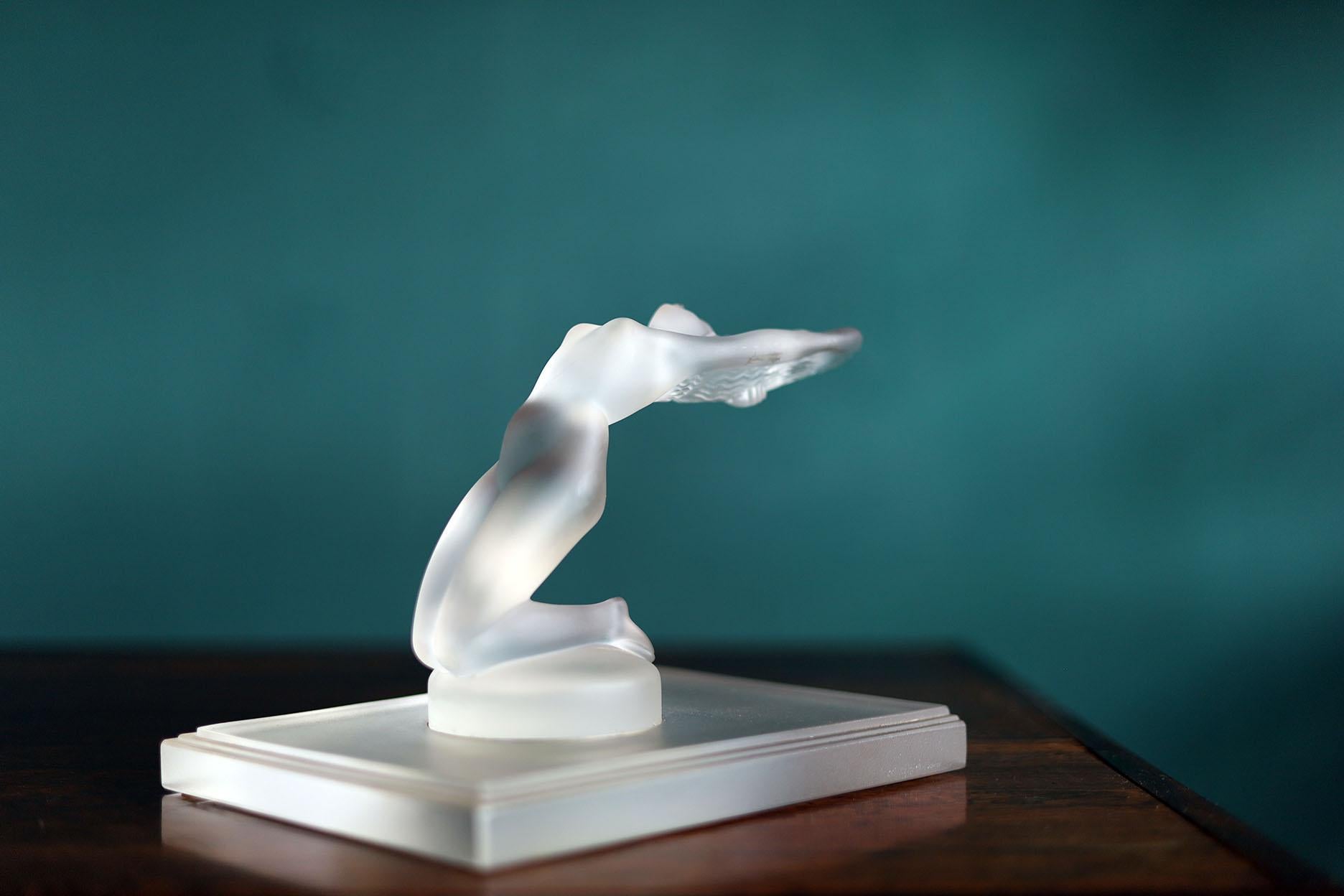 Serre-livres Lalique chrysis 1