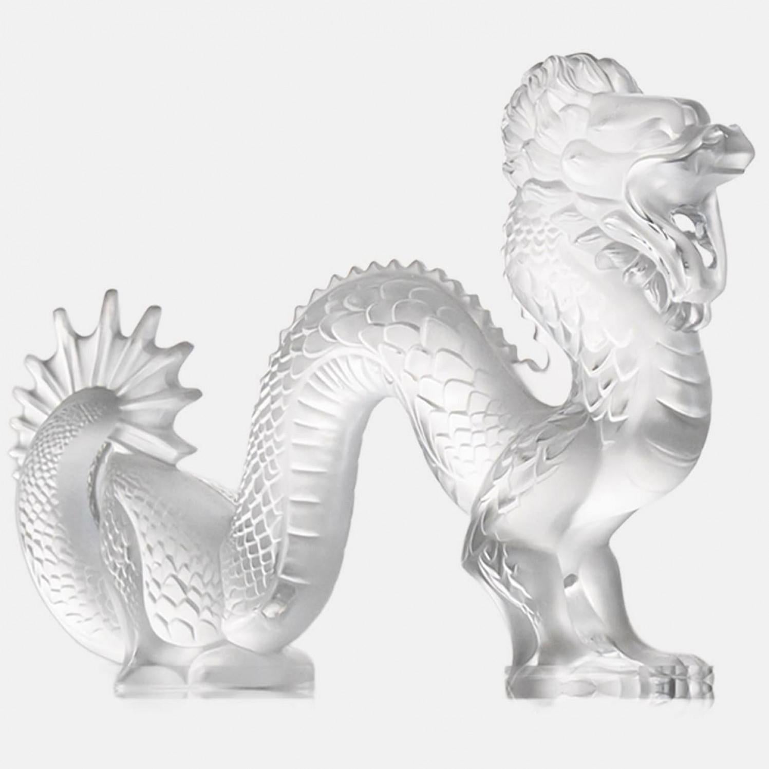 Lusso al massimo, drago in vetro trasparente di alta gamma di Lalique, Francia.

Questa bellissima scultura di un drago è realizzata in vetro cristallo. Una vera opera d'arte

Abbiamo un drago disponibile.

Fondata da René Lalique in Francia,
