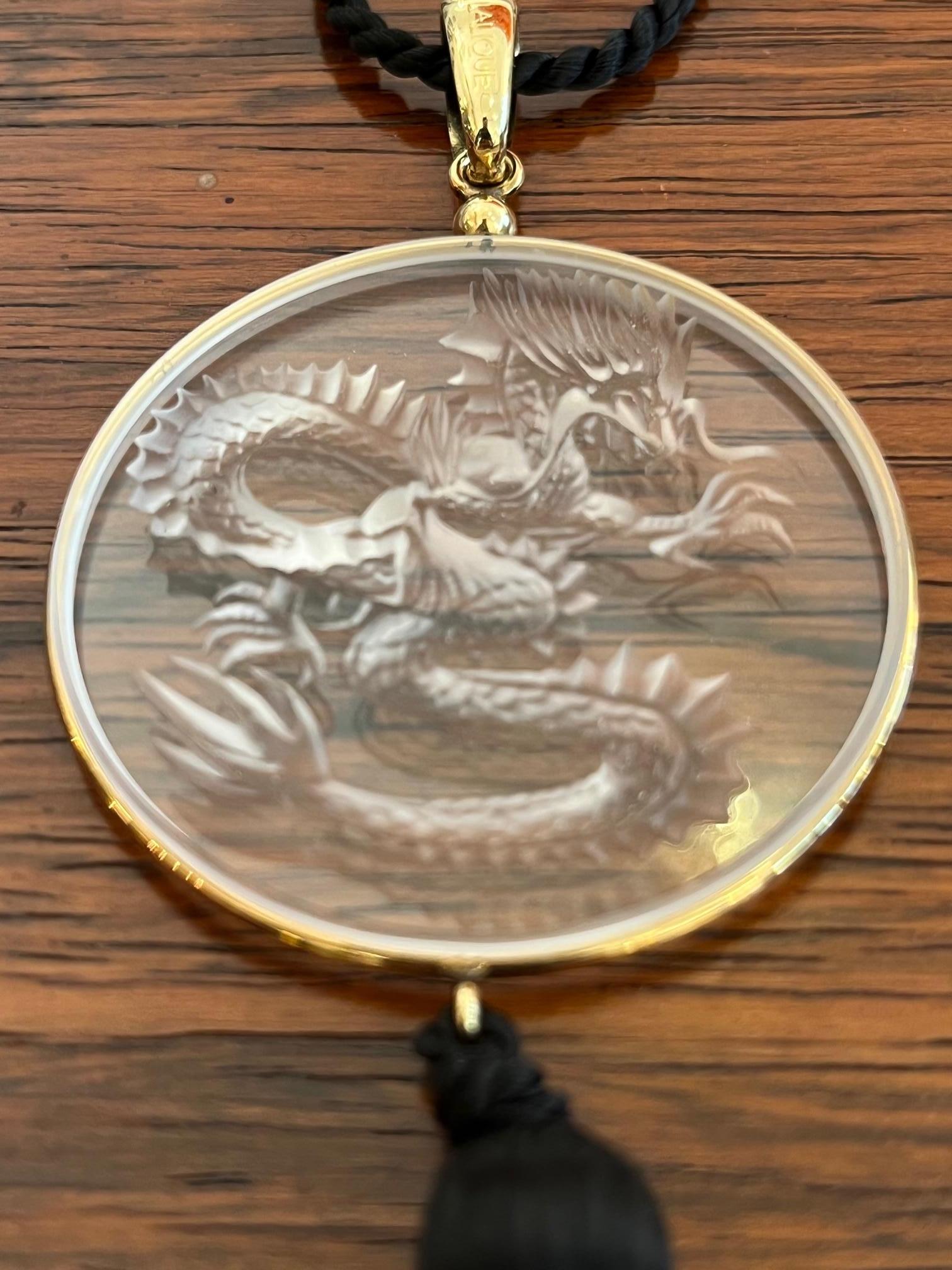 Lalique Cristal necklace Dragon In Excellent Condition For Sale In Geneva, CH