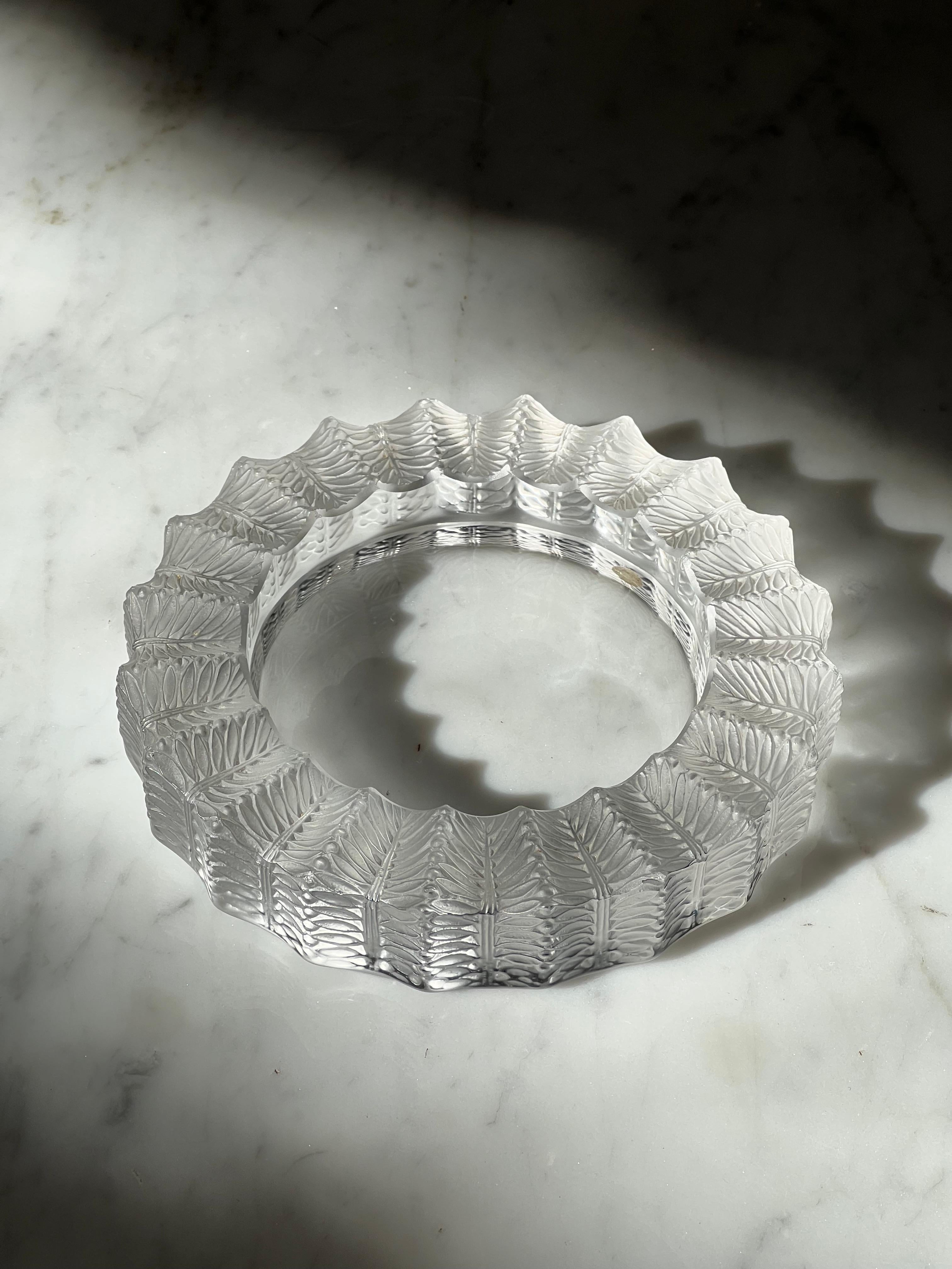 Aschenbecher aus Kristall von Lalique (Art déco) im Angebot