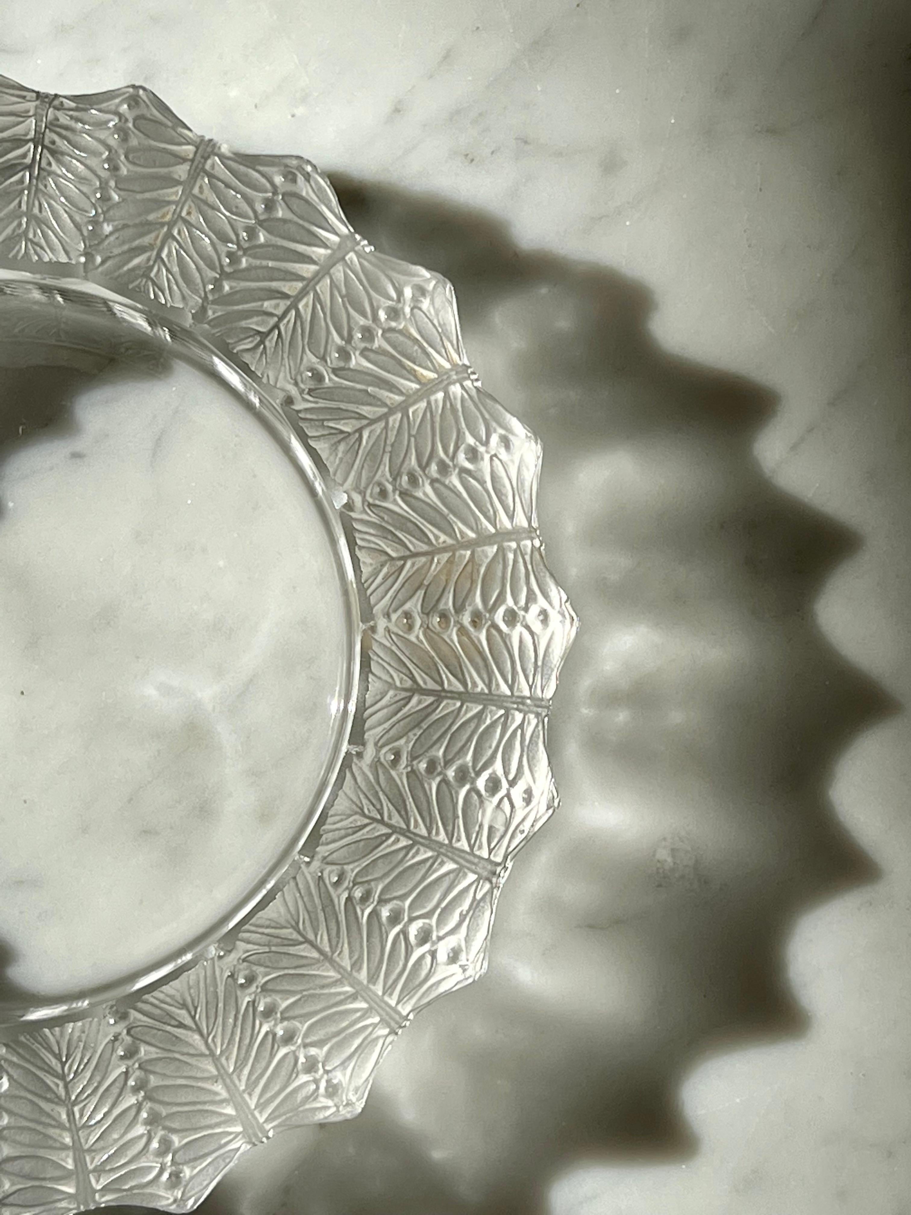 Aschenbecher aus Kristall von Lalique (Französisch) im Angebot
