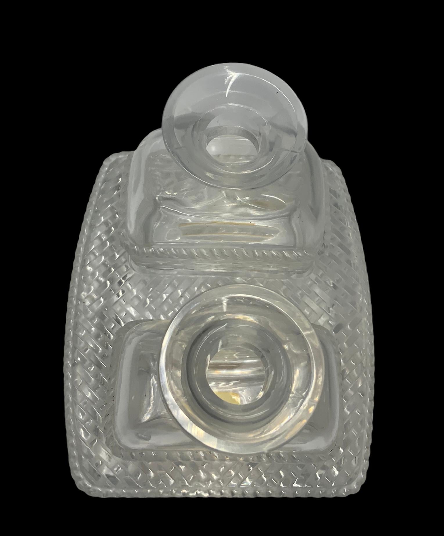 Lalique Crystal Bangkok Oil and Vinegar Cruet Set For Sale 1