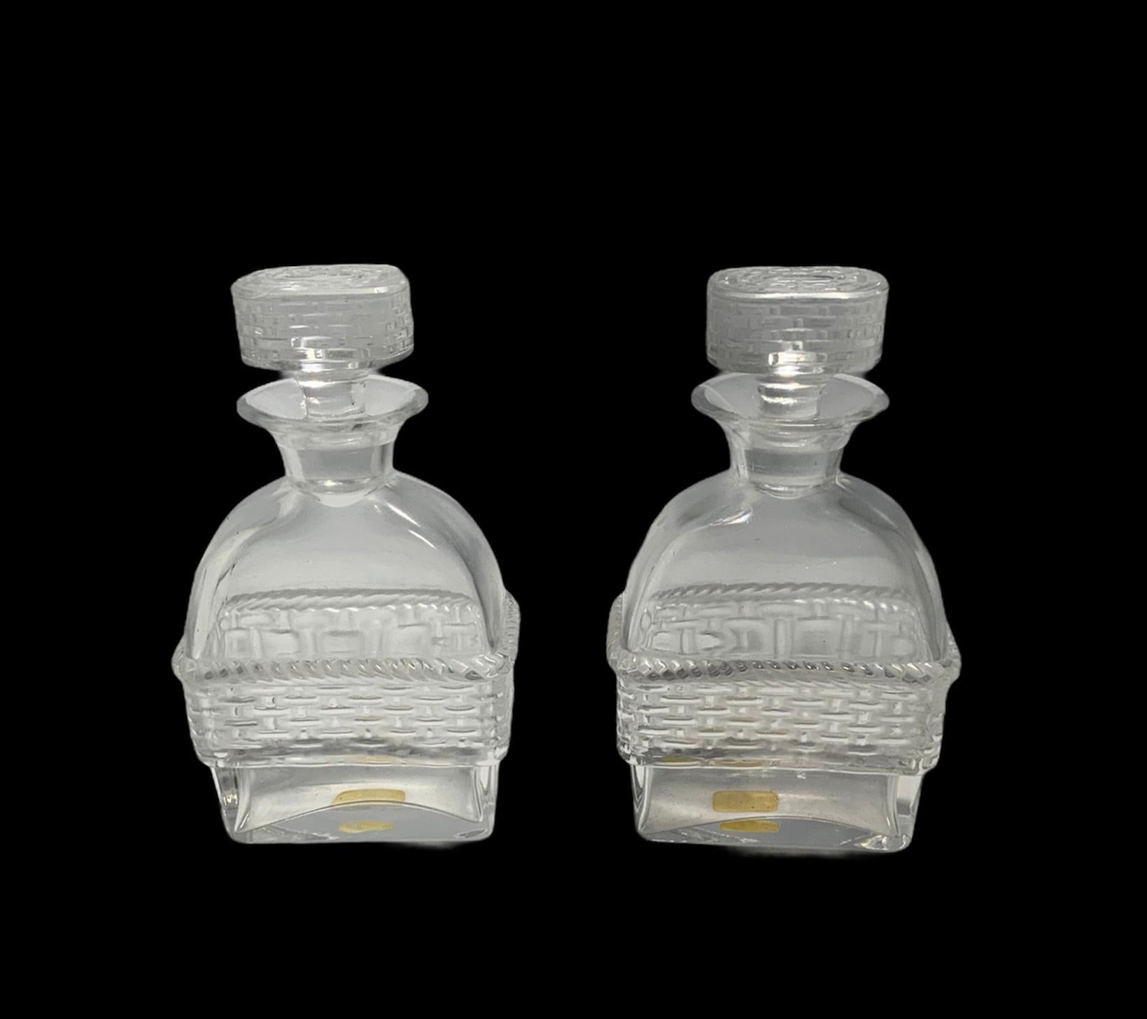 Lalique Crystal Bangkok Oil and Vinegar Cruet Set For Sale 3