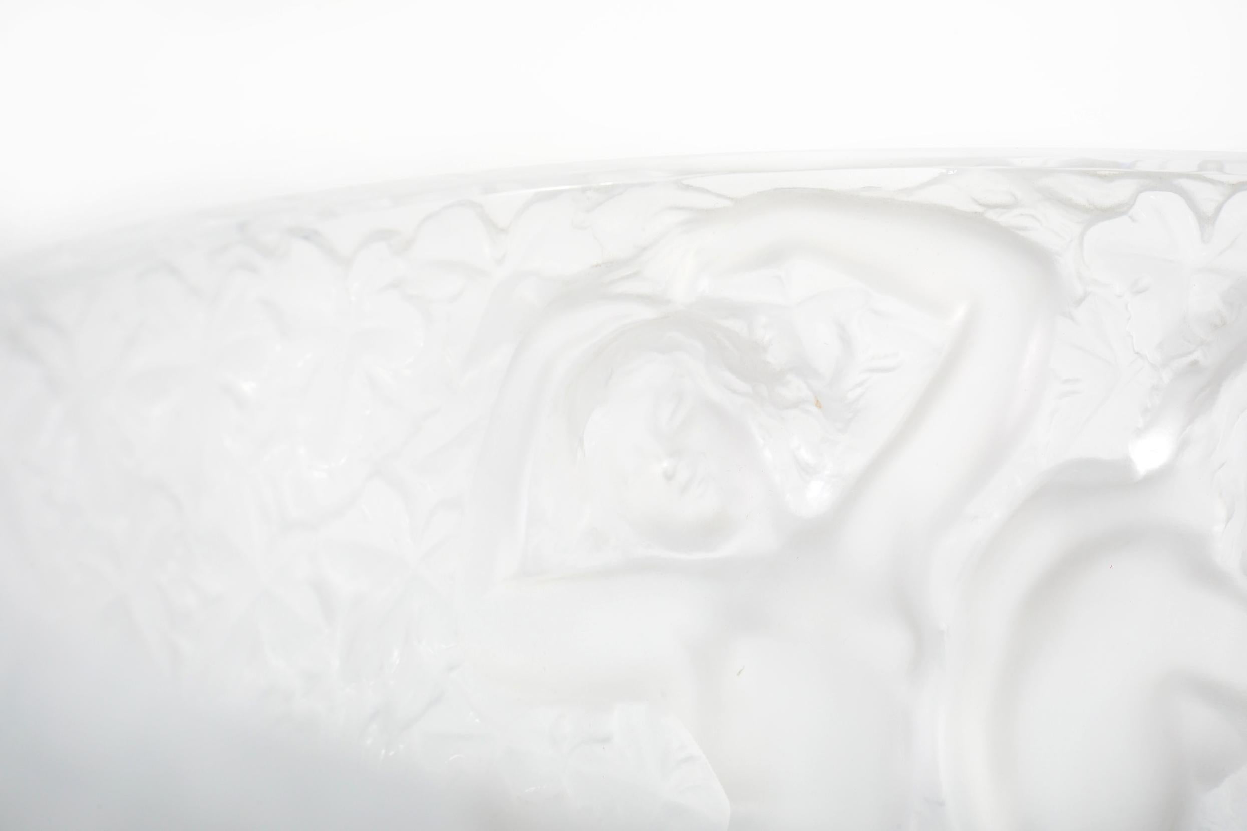 Français Rafraîchisseur de bar / vaisselle de table cristal Lalique en vente