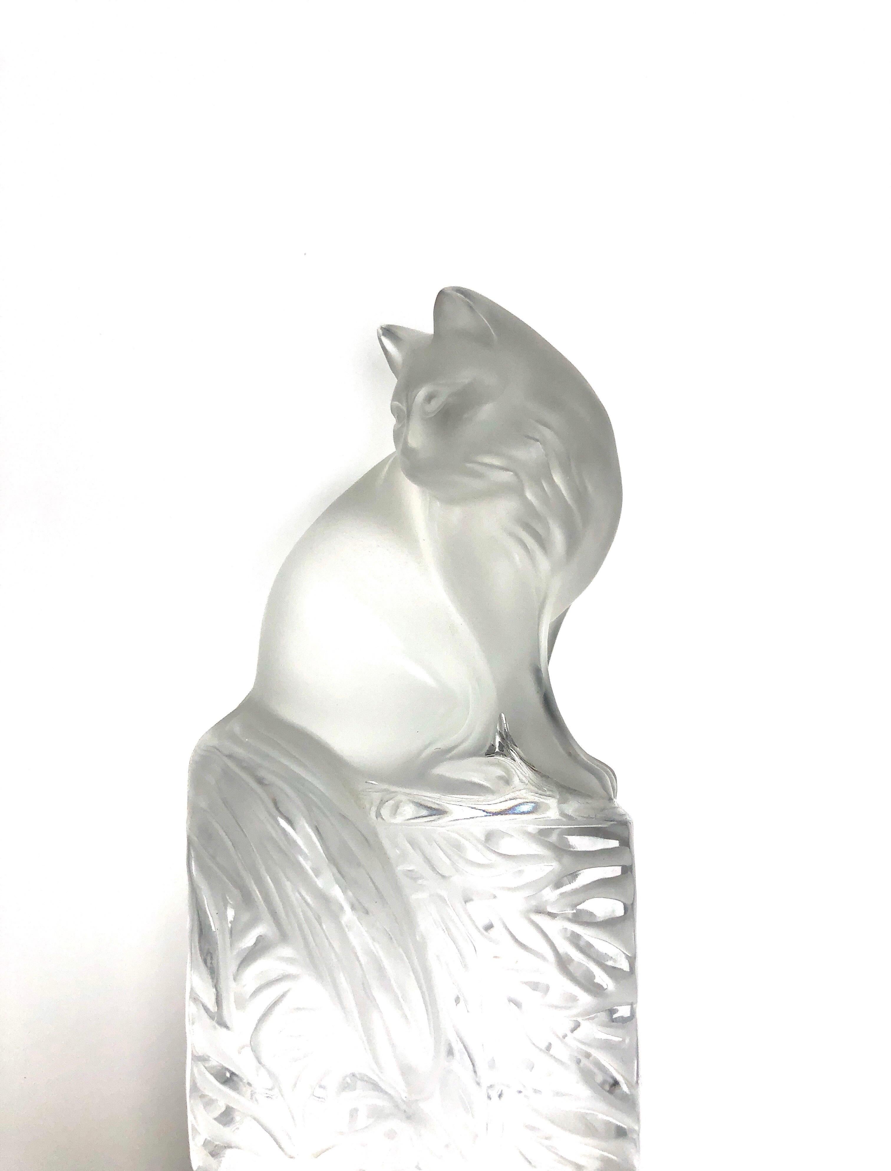 lalique crystal cat