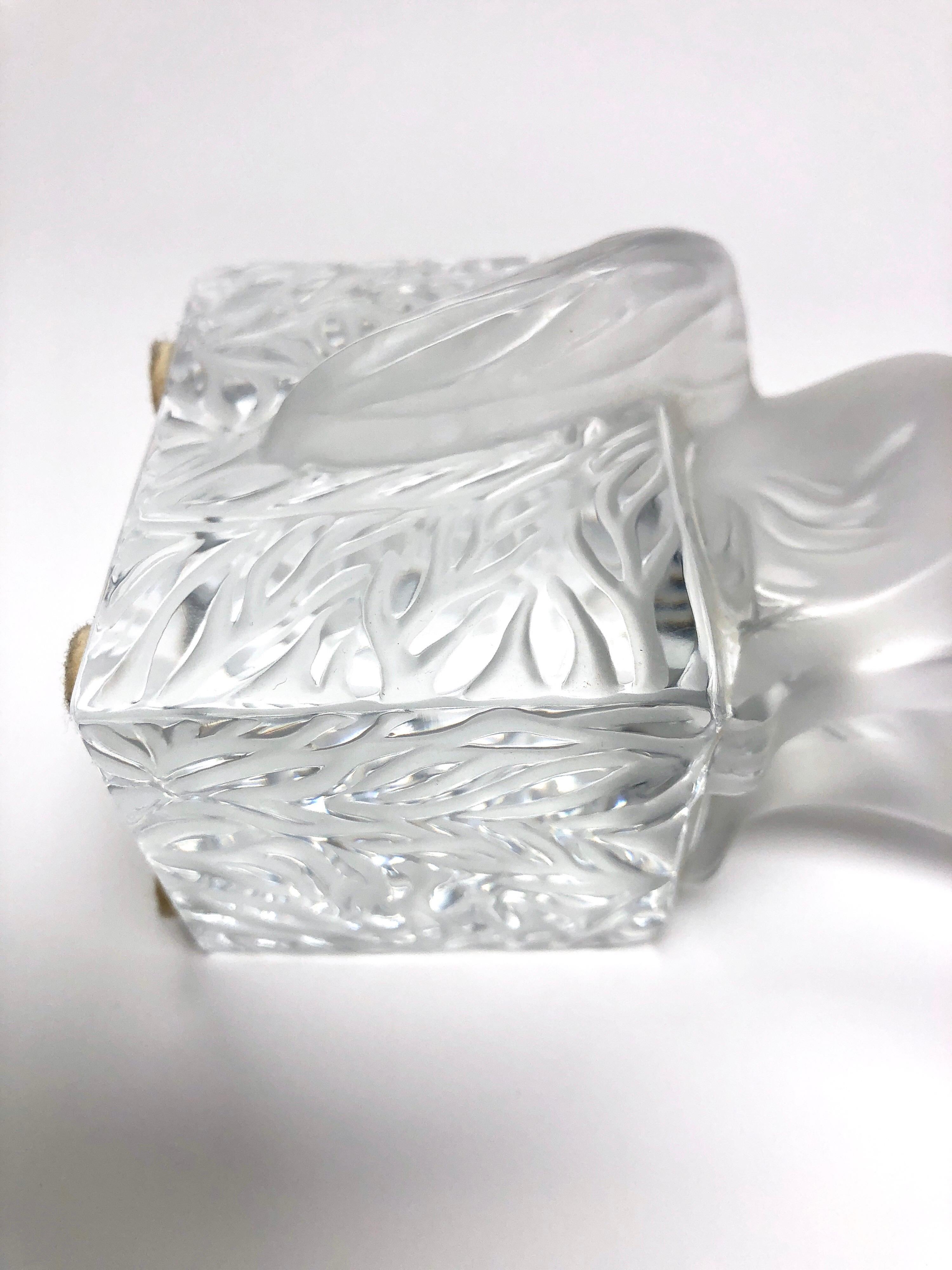 Lalique Crystal Curious Cat Sculpture Figurine 1