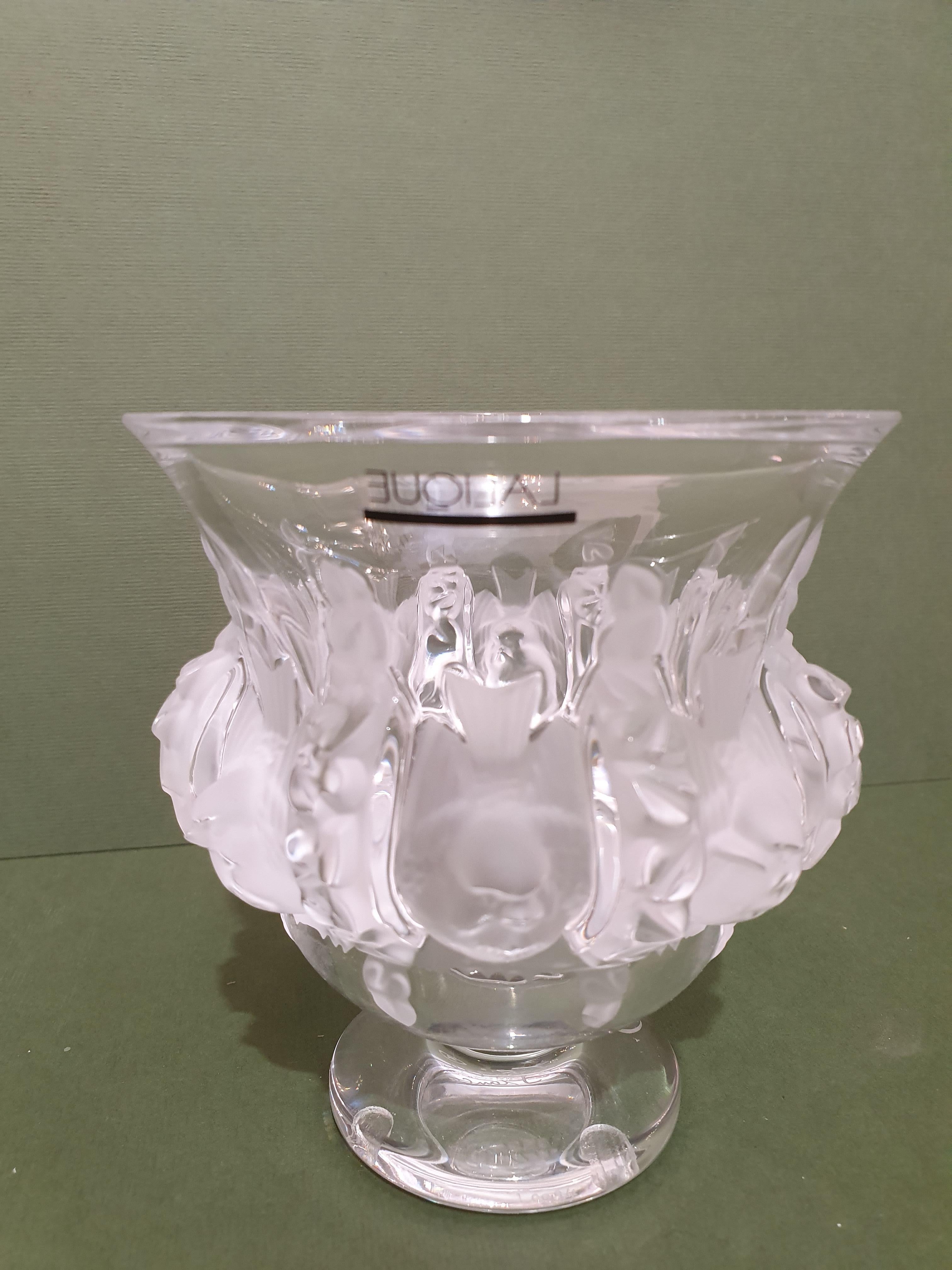 Vase „Dampierre“ aus Lalique-Kristall, Frankreich, Modern, 2017 (Europäisch) im Angebot