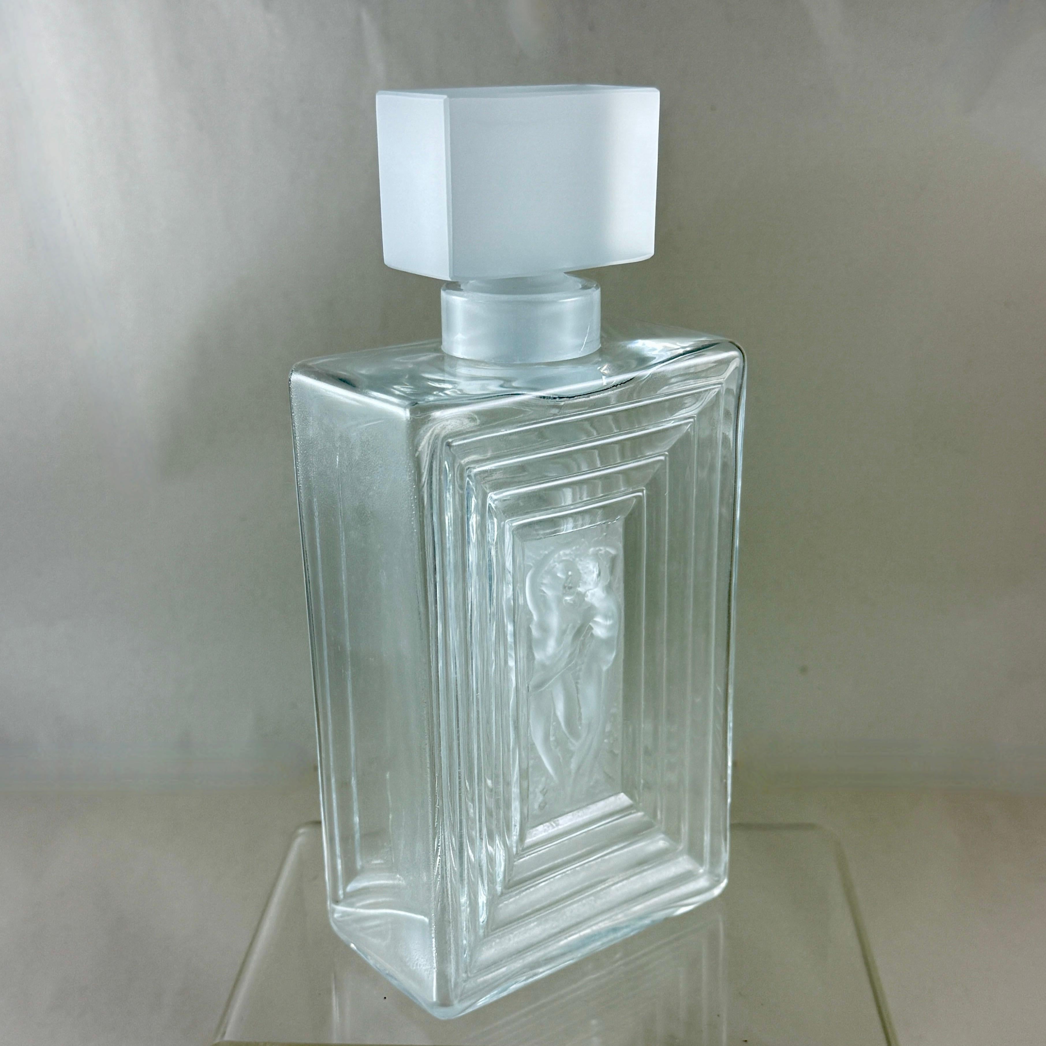 Lalique Crystal ‘Duncan No. 3’ Crystal Perfume Bottle For Sale 4