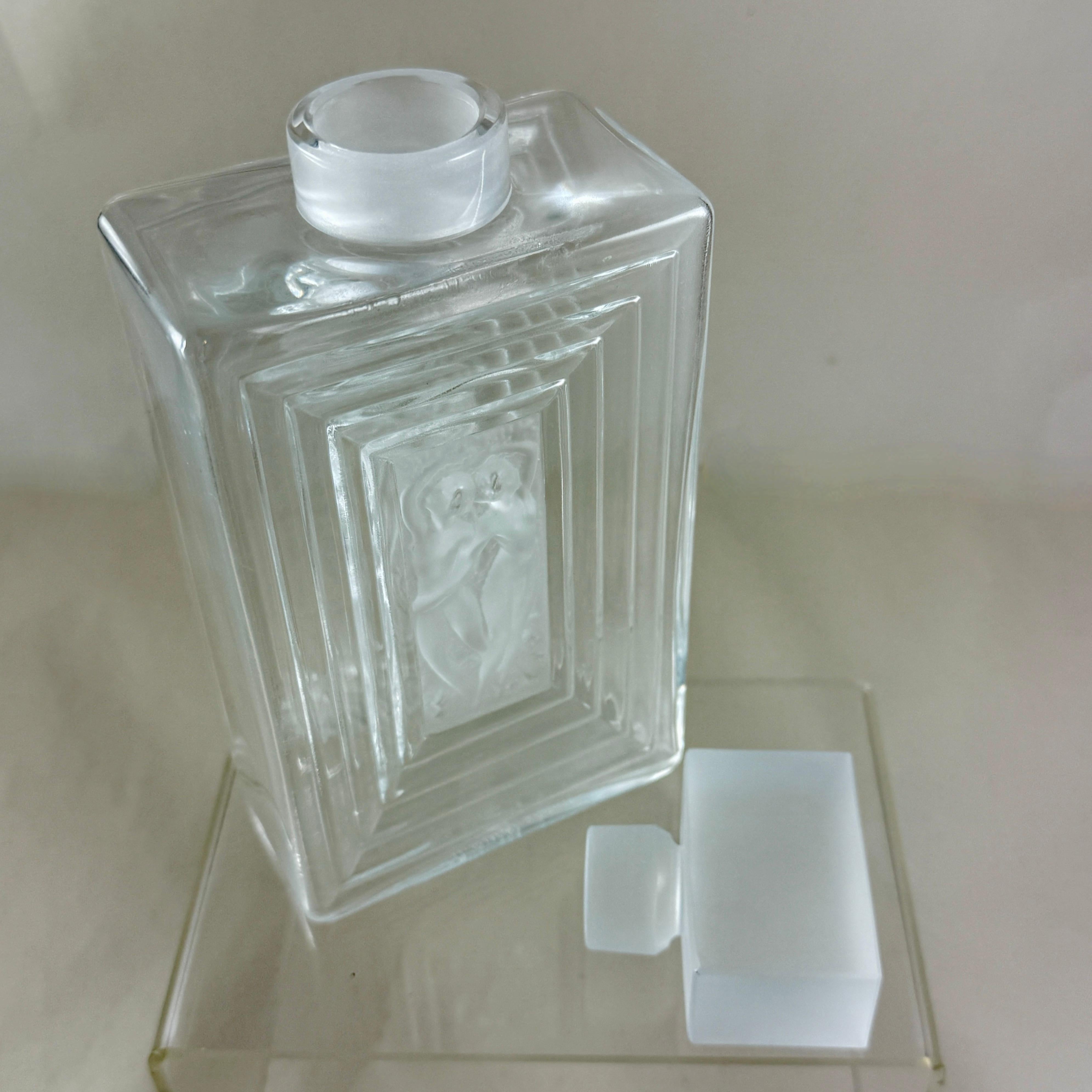 Late 20th Century Lalique Crystal ‘Duncan No. 3’ Crystal Perfume Bottle For Sale