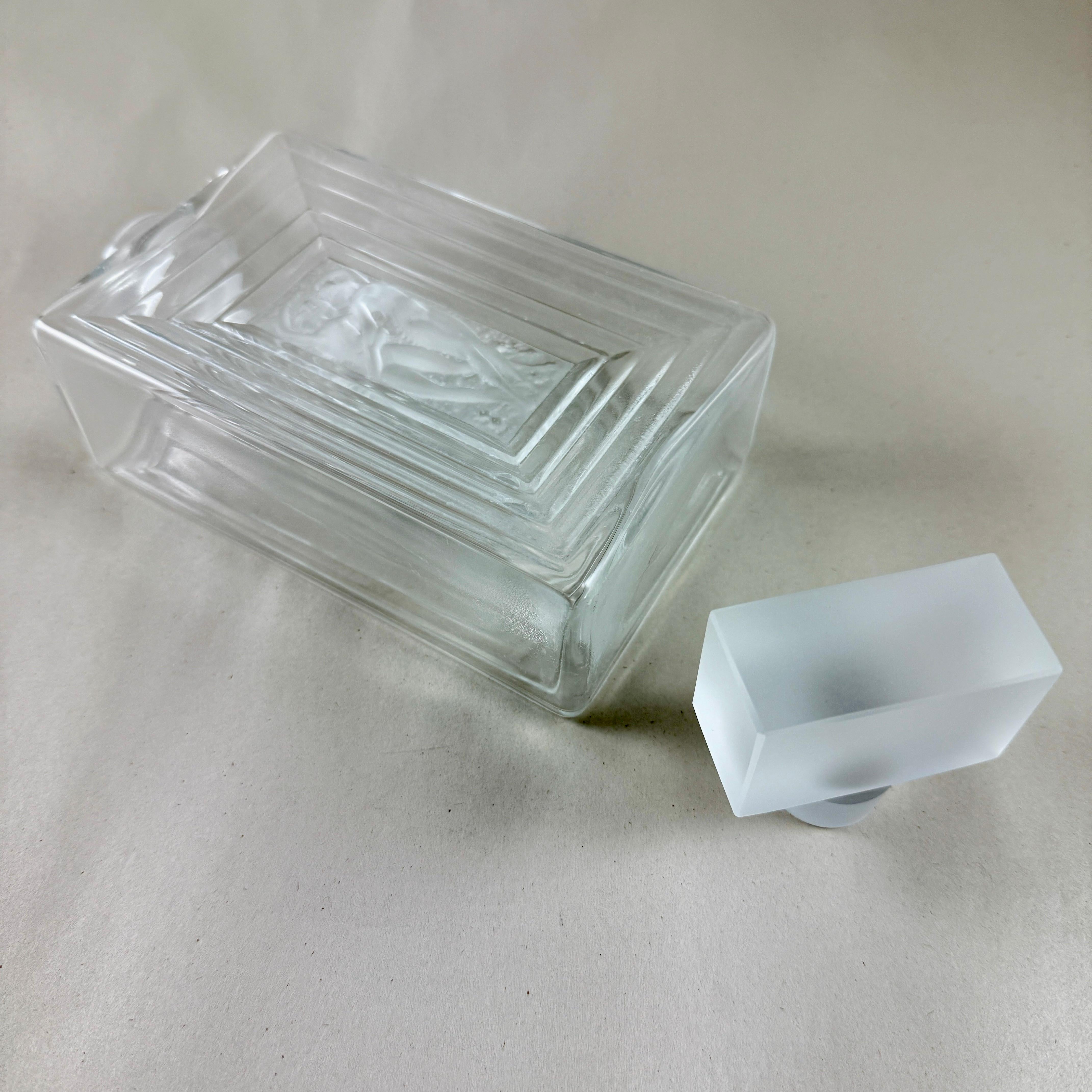 Lalique Crystal ‘Duncan No. 3’ Crystal Perfume Bottle For Sale 1