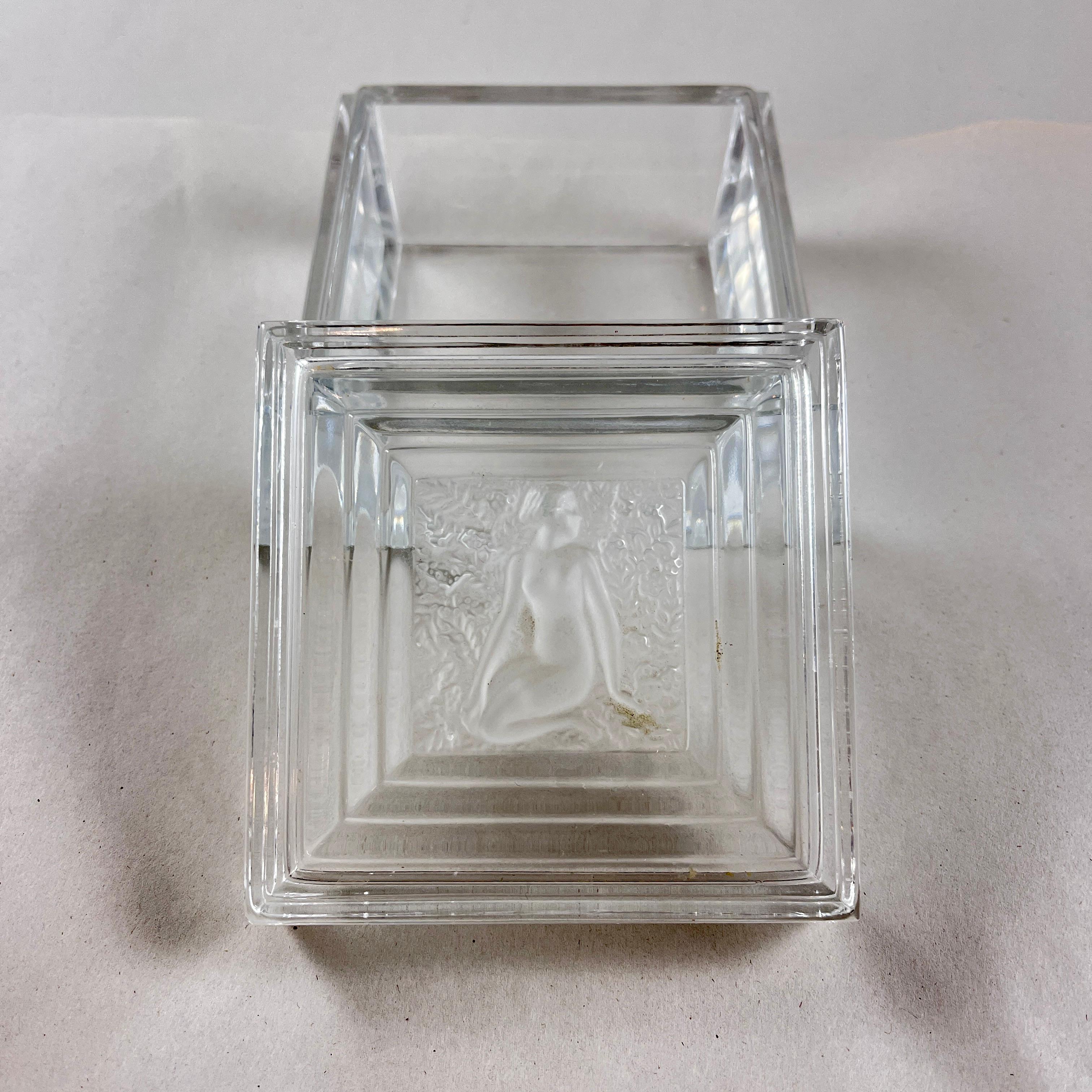 Late 20th Century Lalique Crystal ‘Duncan’ Square Trinket Box For Sale
