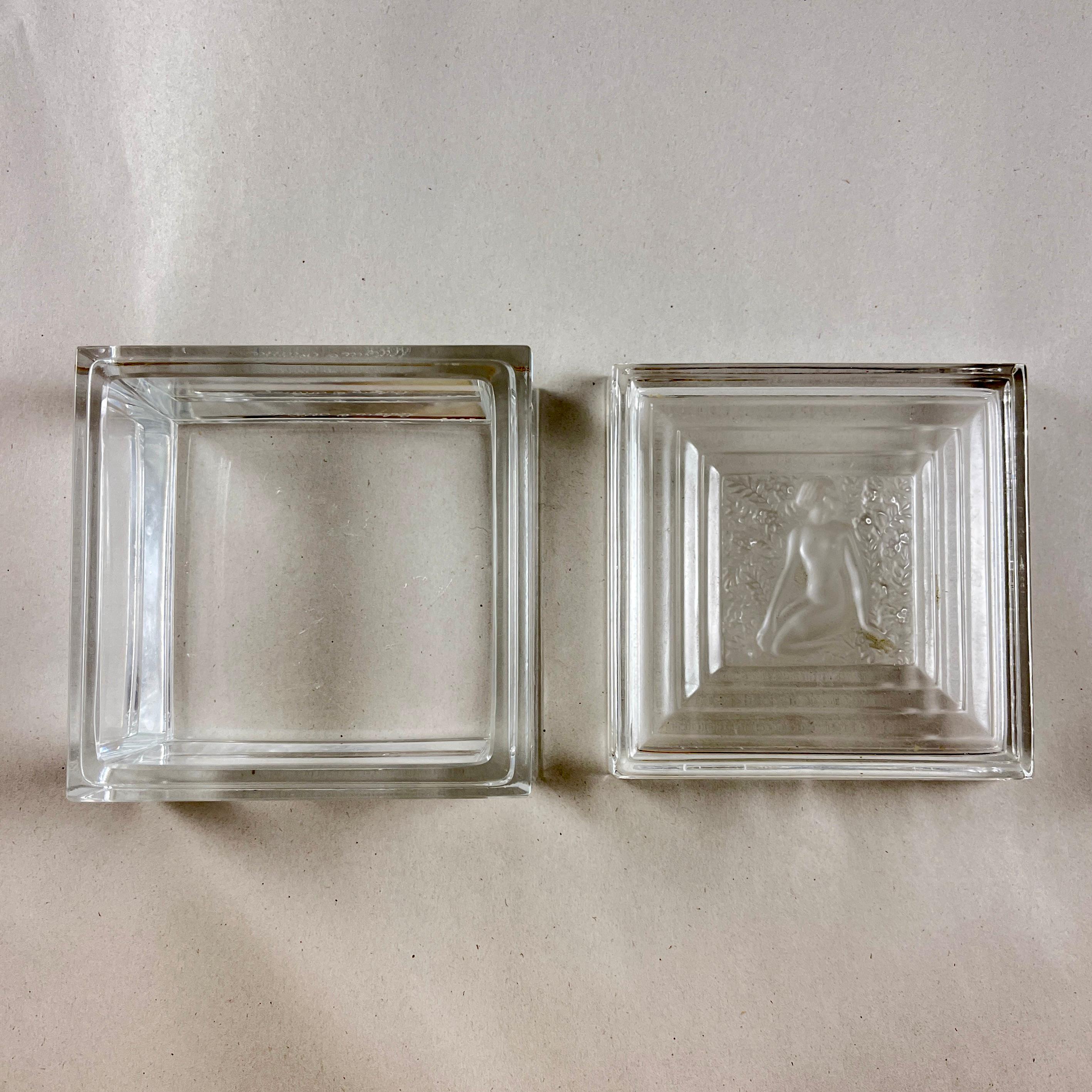 Lalique Crystal ‘Duncan’ Square Trinket Box For Sale 1