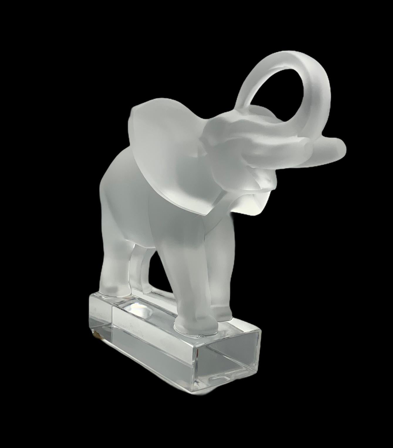 Lalique Crystal Elephant Sculpture In Good Condition In Guaynabo, PR