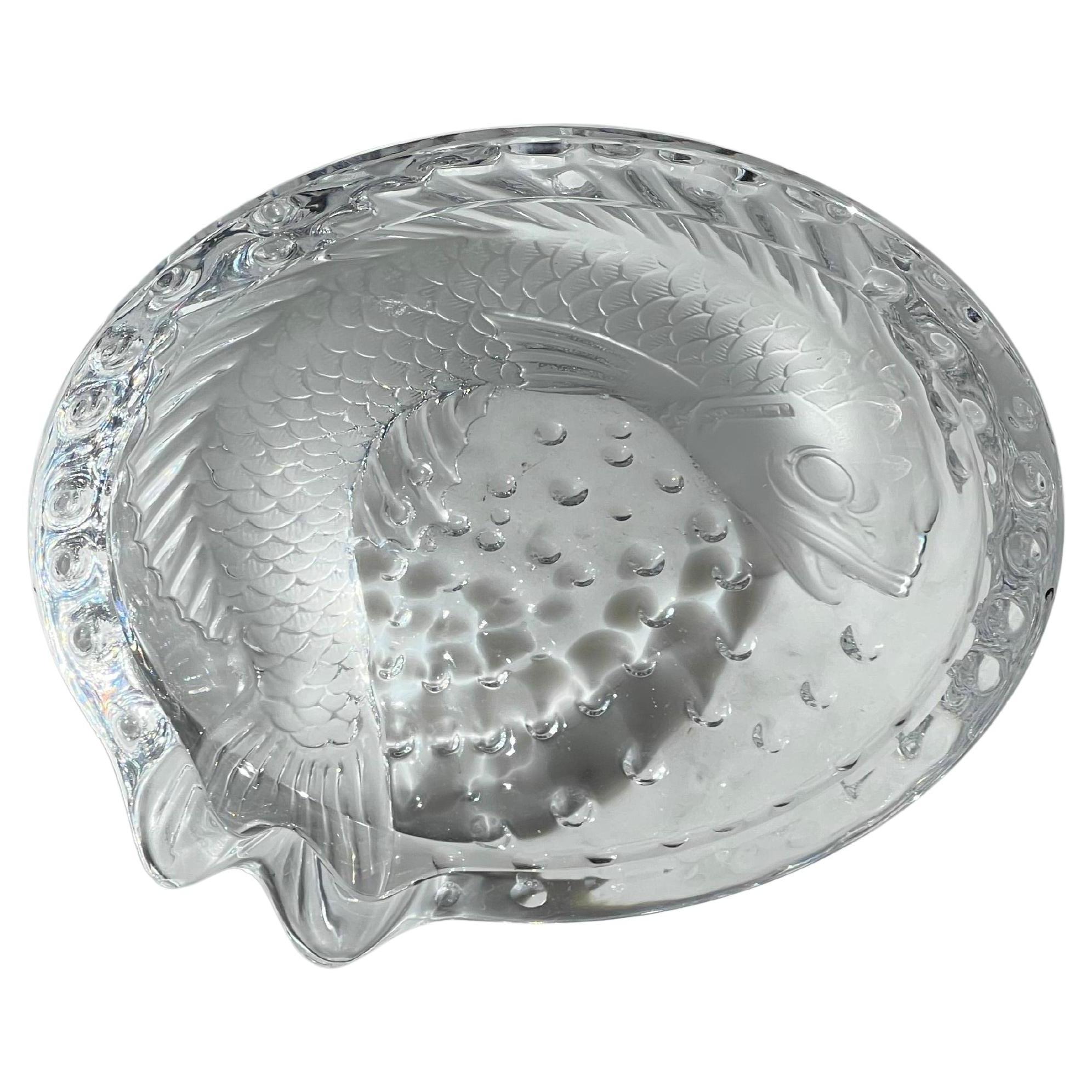 Aschenbecher mit Fischmotiv aus Kristall von Lalique