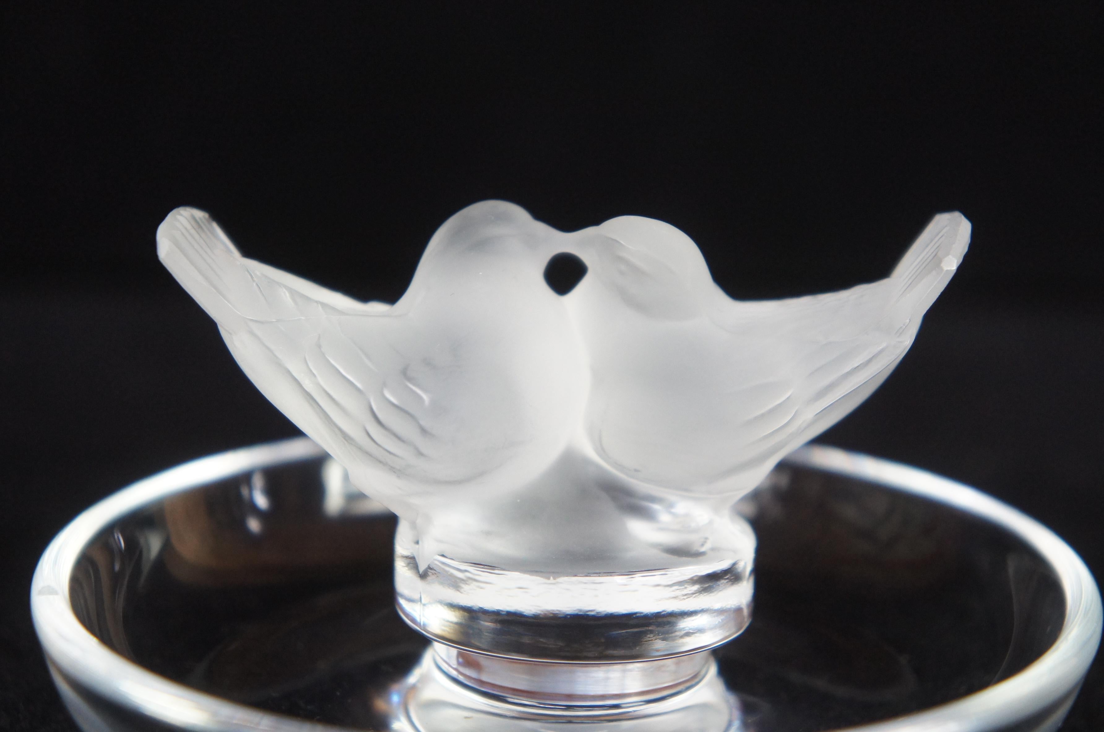 20th Century Lalique Crystal Frosted Glass Jewelry Ring Holder Lovebirds Dove Bird Dish