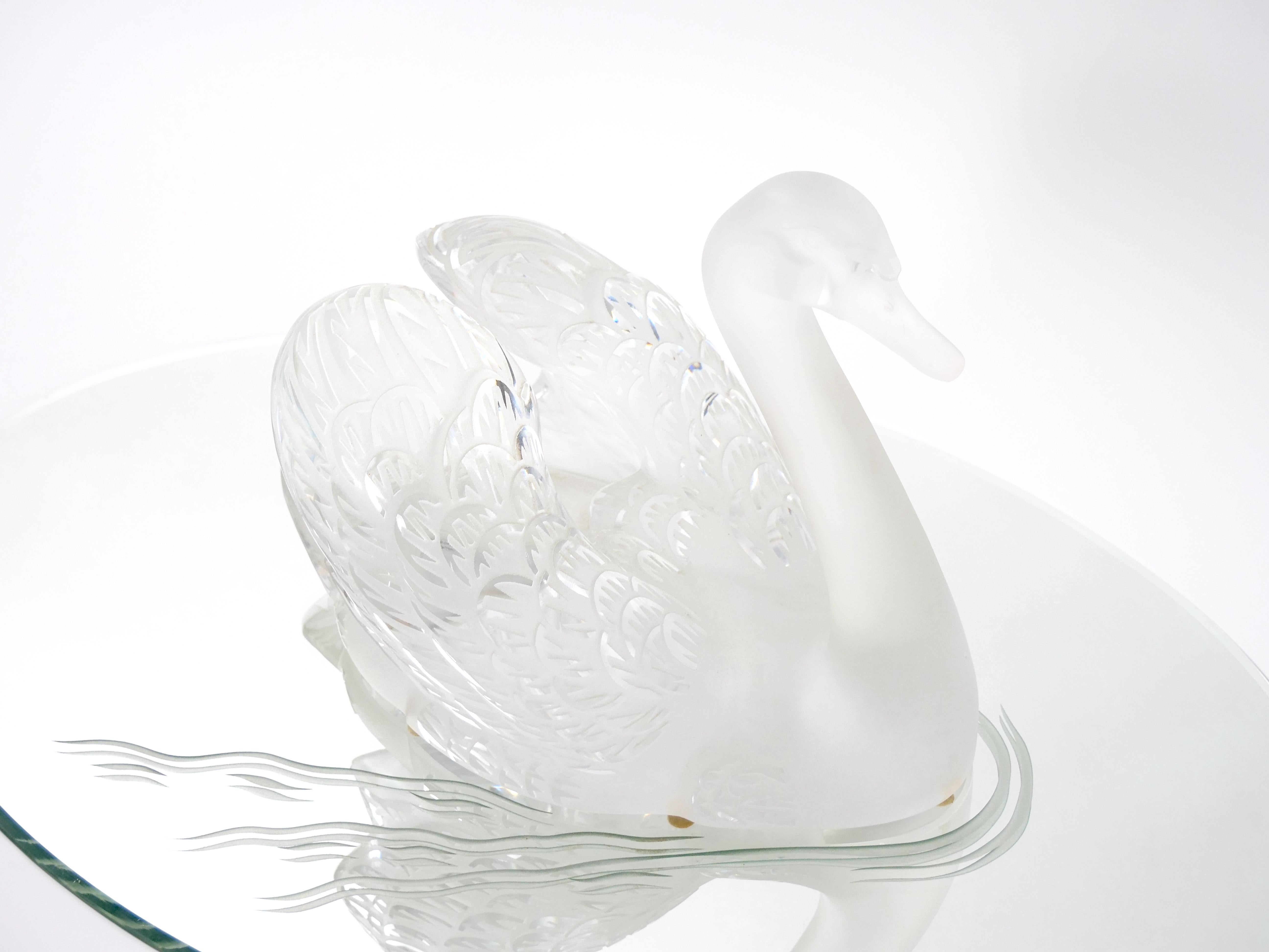  Lalique Crystal Frosted Head Down Swan Sculpture Resting On Mirrored Plateau In Good Condition For Sale In Tarry Town, NY