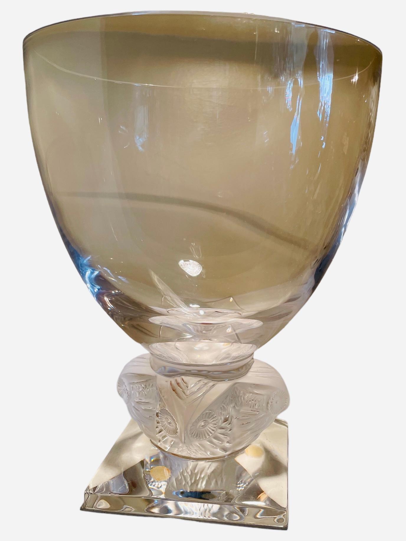 Lalique Crystal “Grand Ducs” Owl Flower Vase In Good Condition In Guaynabo, PR