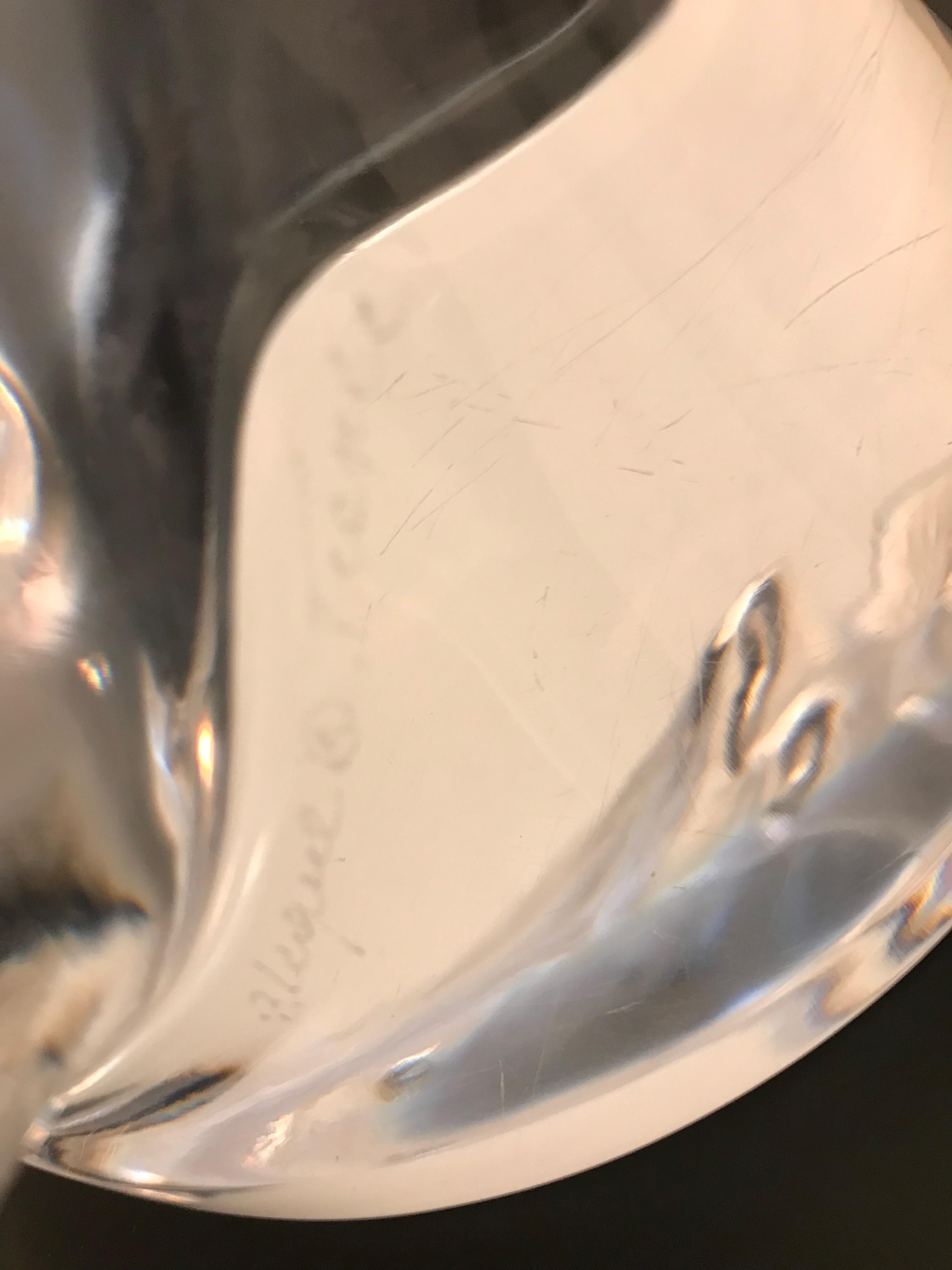 Sculpture en cristal - Oiseau Cockatoo de Lalique en vente 11